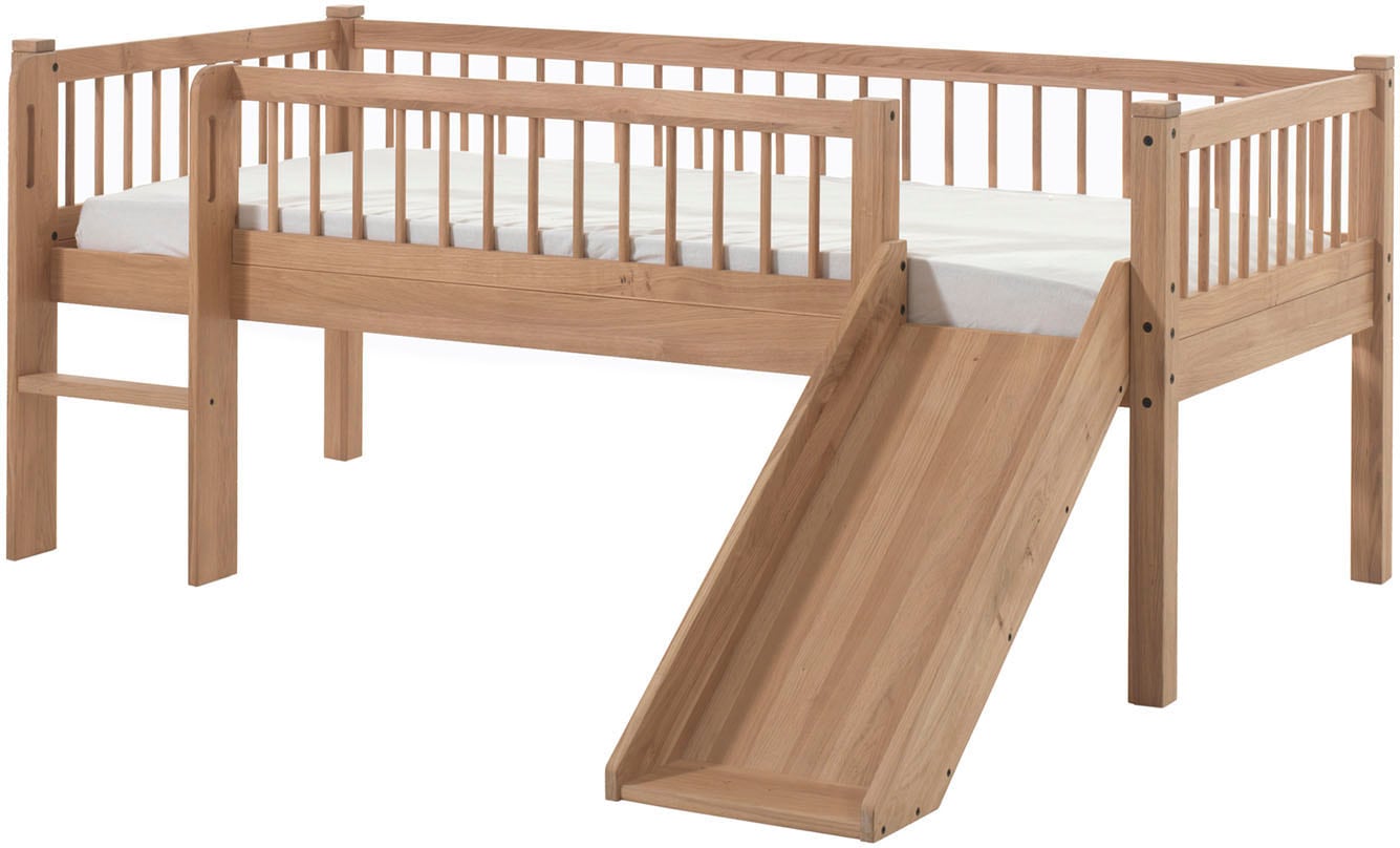 Vipack Massivholzbett »Forrest Massivholzbett Made in Europe, stabil und hochwertig gebaut« 90/200 cm, mit Rollrost, Leiter und Rutsche, seitenverkehrt montierbar,  inkl. umlaufenden Absturzschutz in Sprossenoptik, Eiche natur geölt