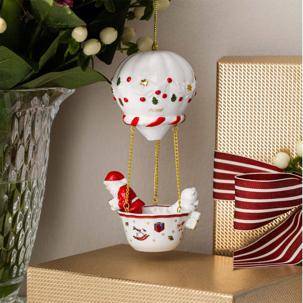 Villeroy & Boch Weihnachtsfigur »Ornament Heißluftballon 2026 Christmas Classics 7,1 x 6,4 x 15,3 cm weiß-gold« Nur Dekoration