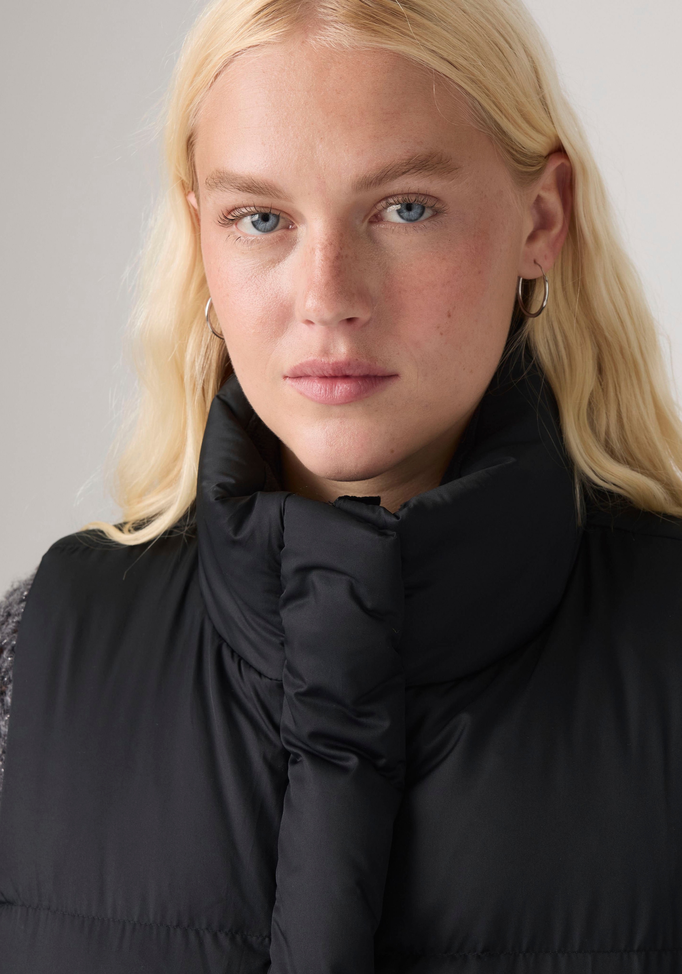 Levi's® Steppweste »TATE BUBBLE PUFFER VEST« Durchgehender Reißverschluss und Druckknopfverschluss