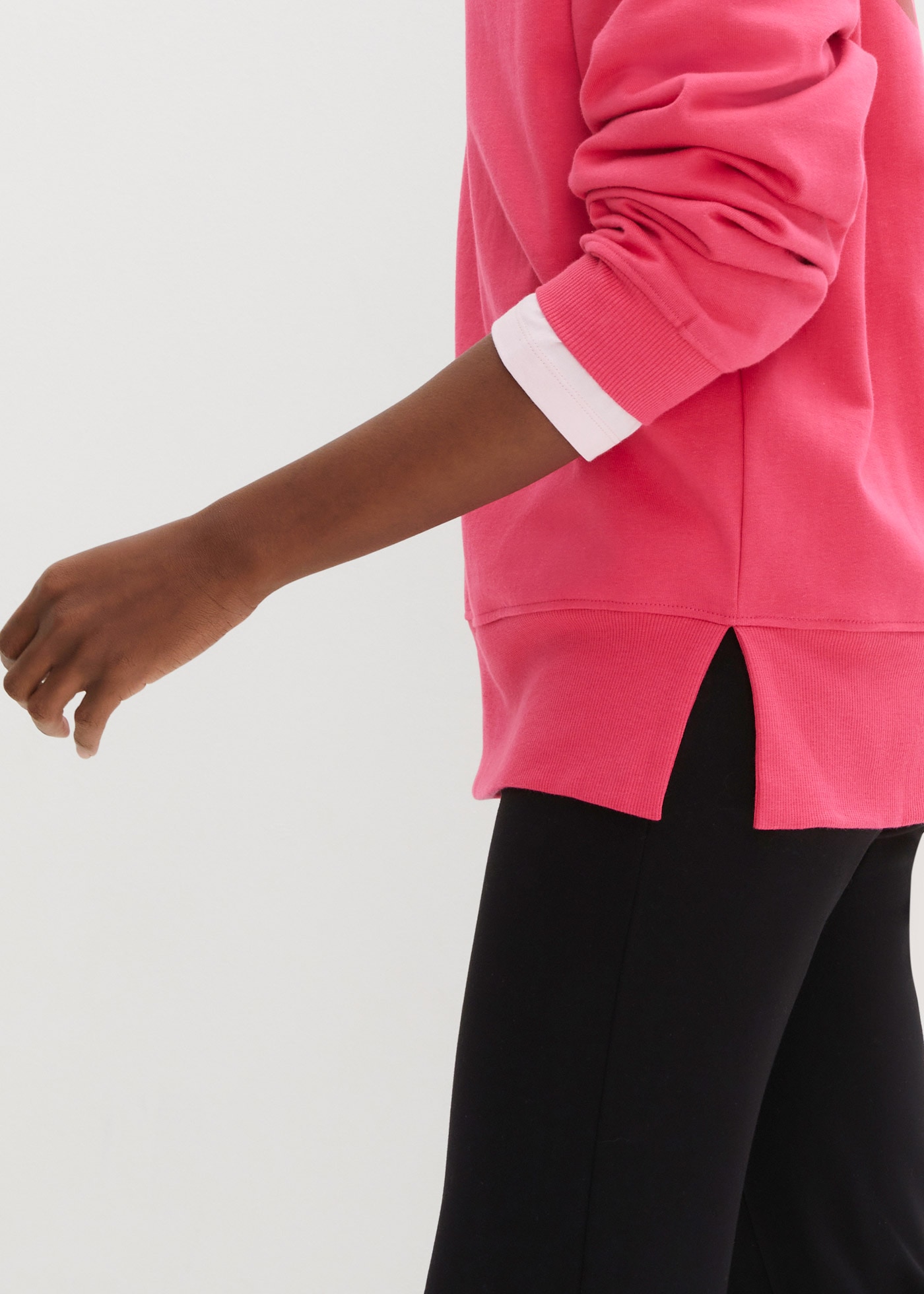 bonprix Sweatshirt , lässiger Schnitt, überschnittene Schulter, Oversize-Passform
