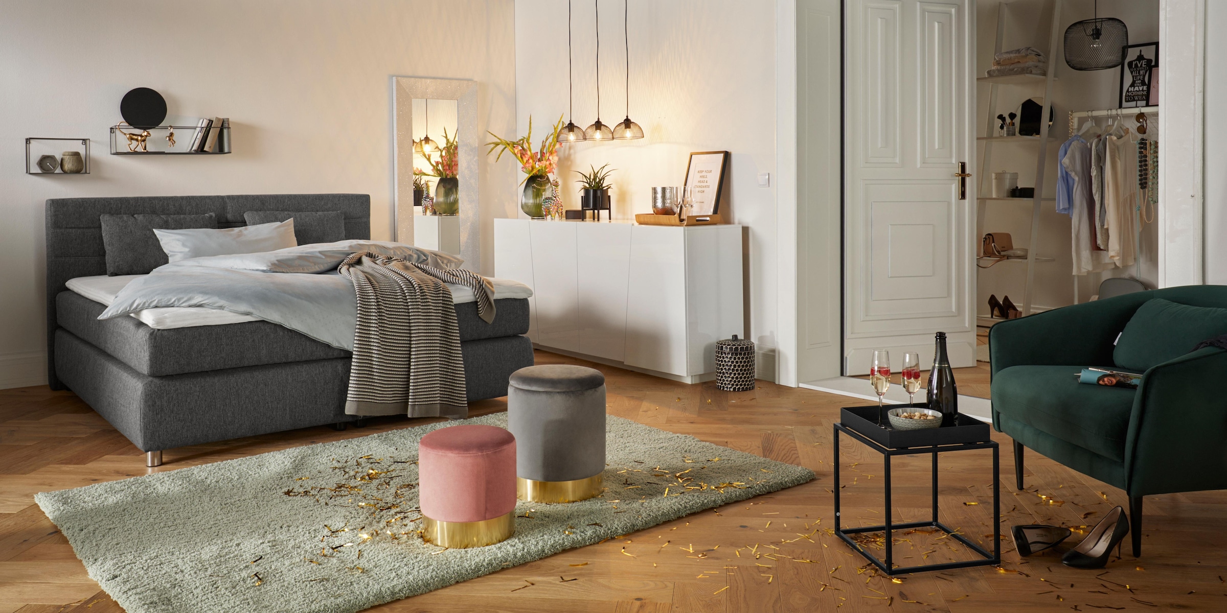 INOSIGN Sideboard »Vega«, Kommode mit 4 Türen, Breite 200 cm