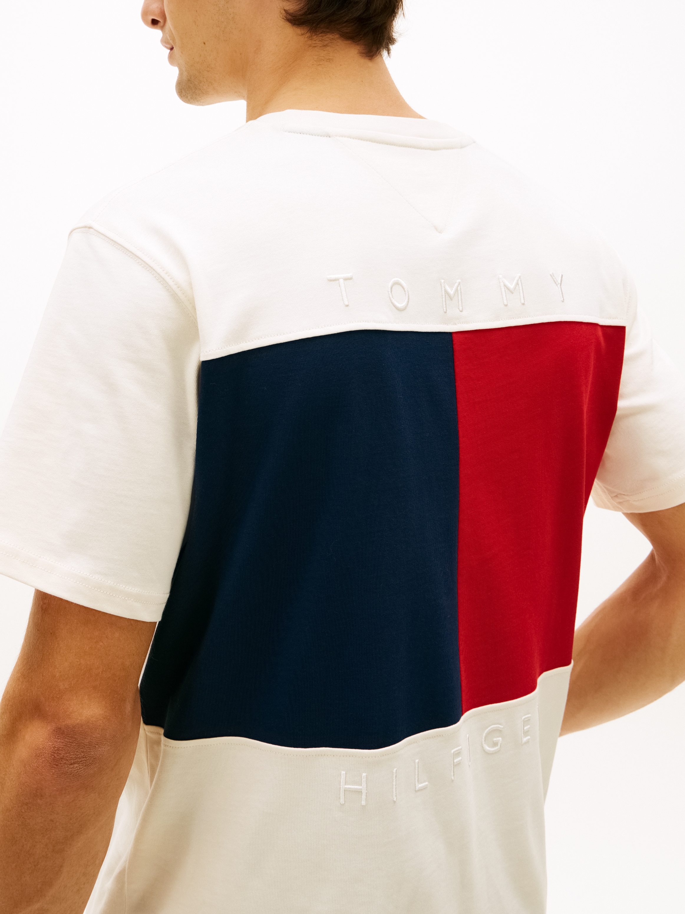 Tommy Hilfiger T-Shirt »FLAG« Regular fit mit Rundhalsausschnitt