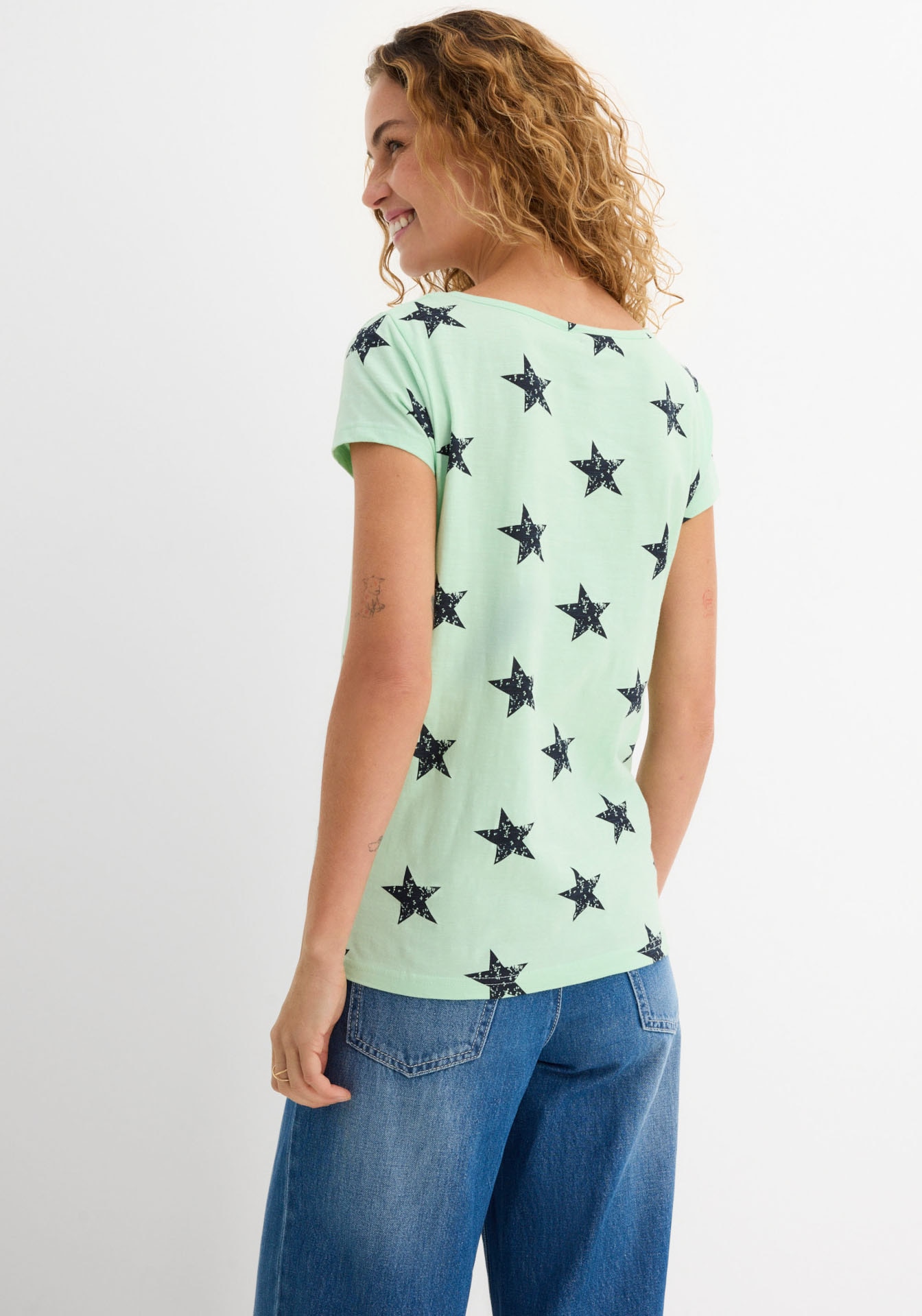 bonprix T-Shirt schmale Passform, Kurzarm-Design, mit Sternprint