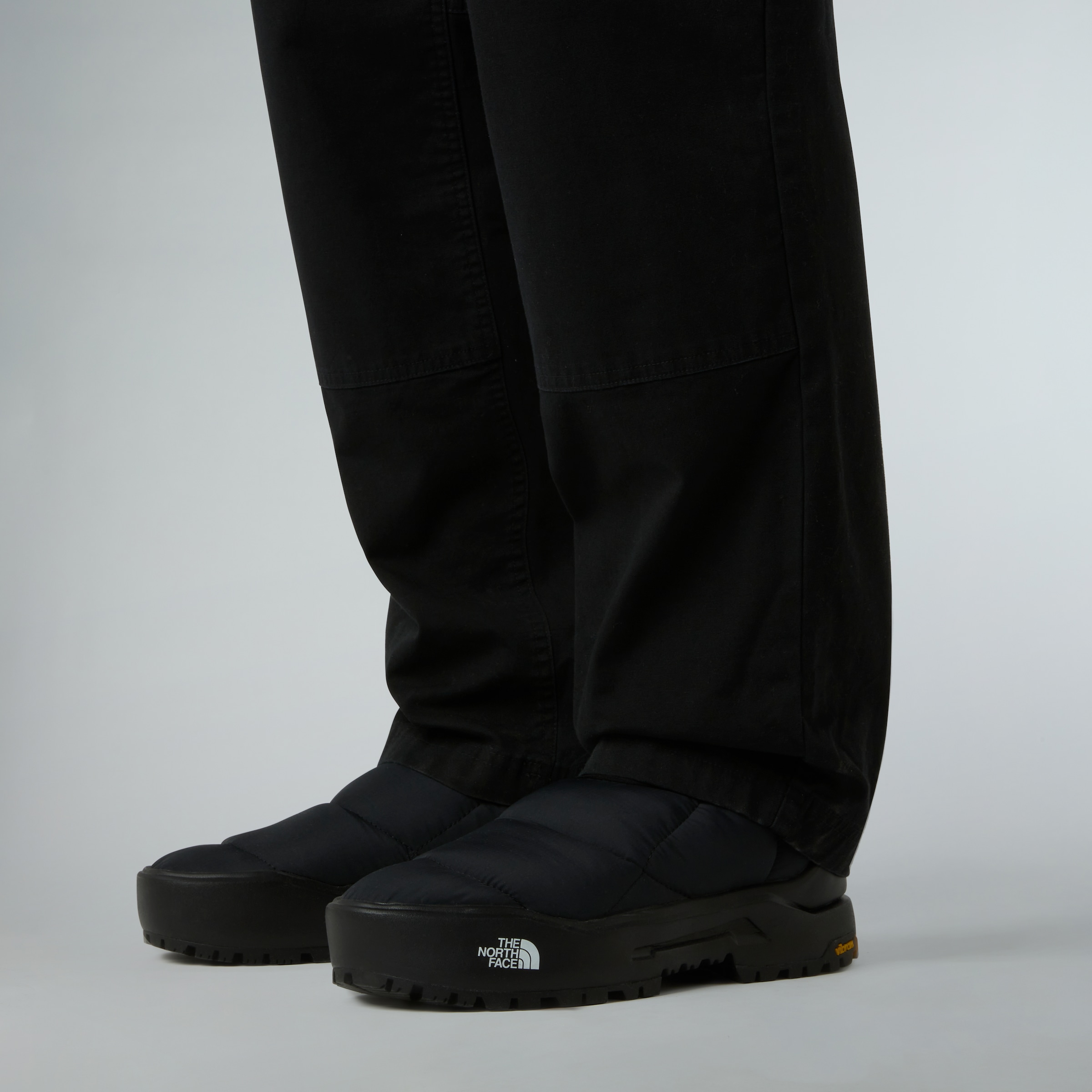 The North Face Outdoorschuh »BASE CAMP THERMOBALL MULE«  mit stabiler VIBRAM®Sohle, ohne Verschluss