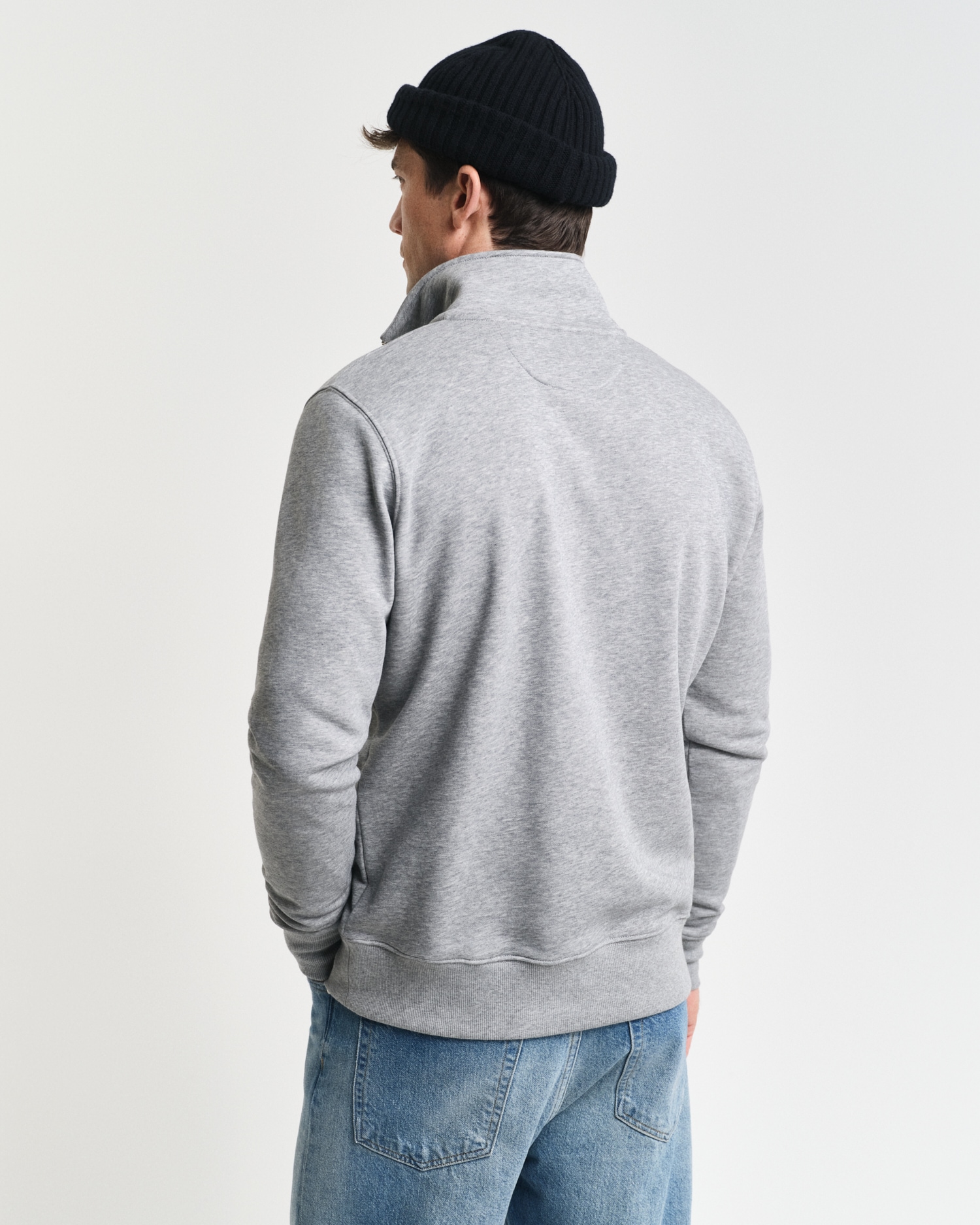 Gant Sweatshirt »REG SHIELD HALF ZIP SWEAT«, mit Logostickerei auf der Brust