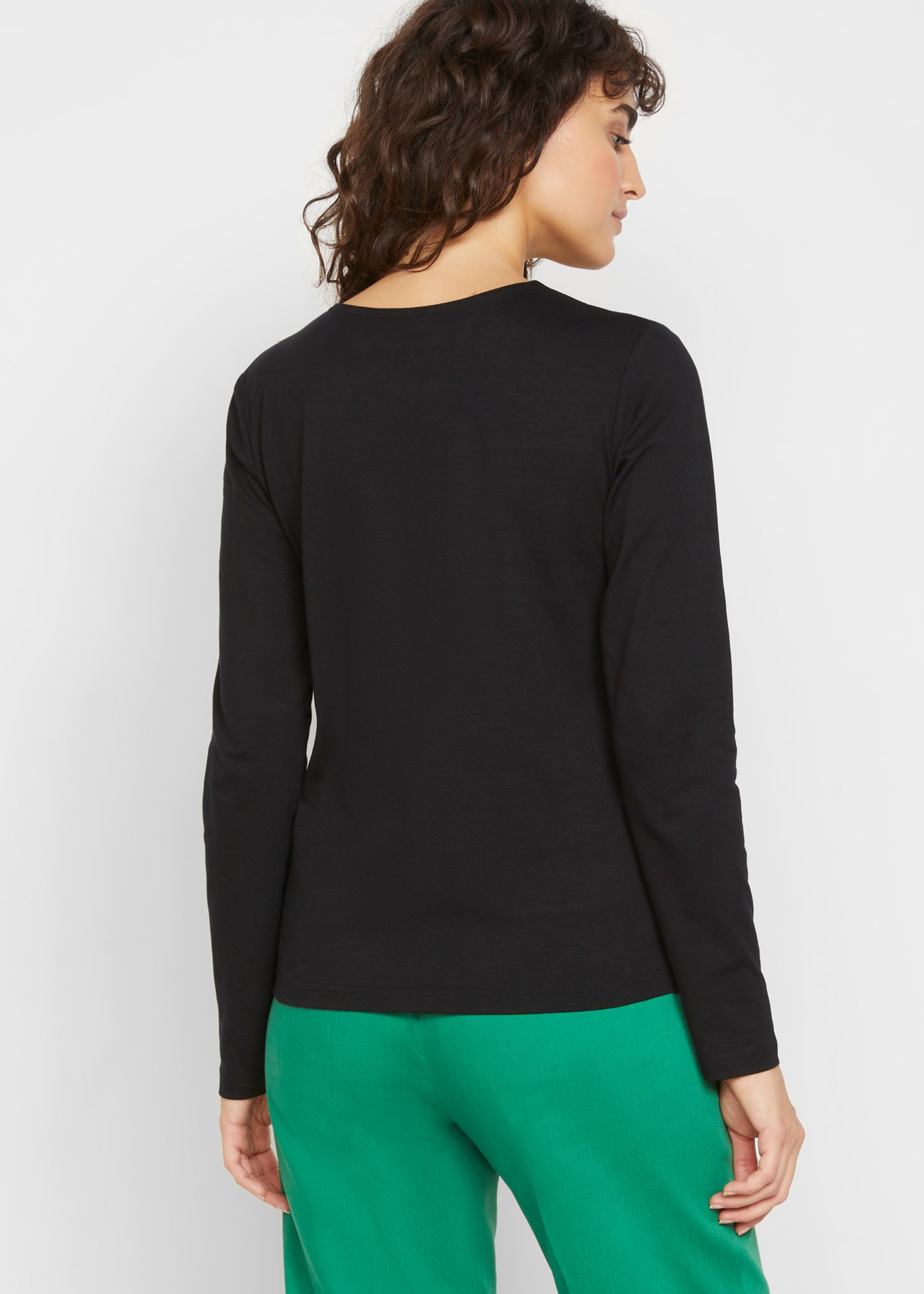 bonprix Langarmshirt schmal geschnittene Passform, V-Ausschnitt