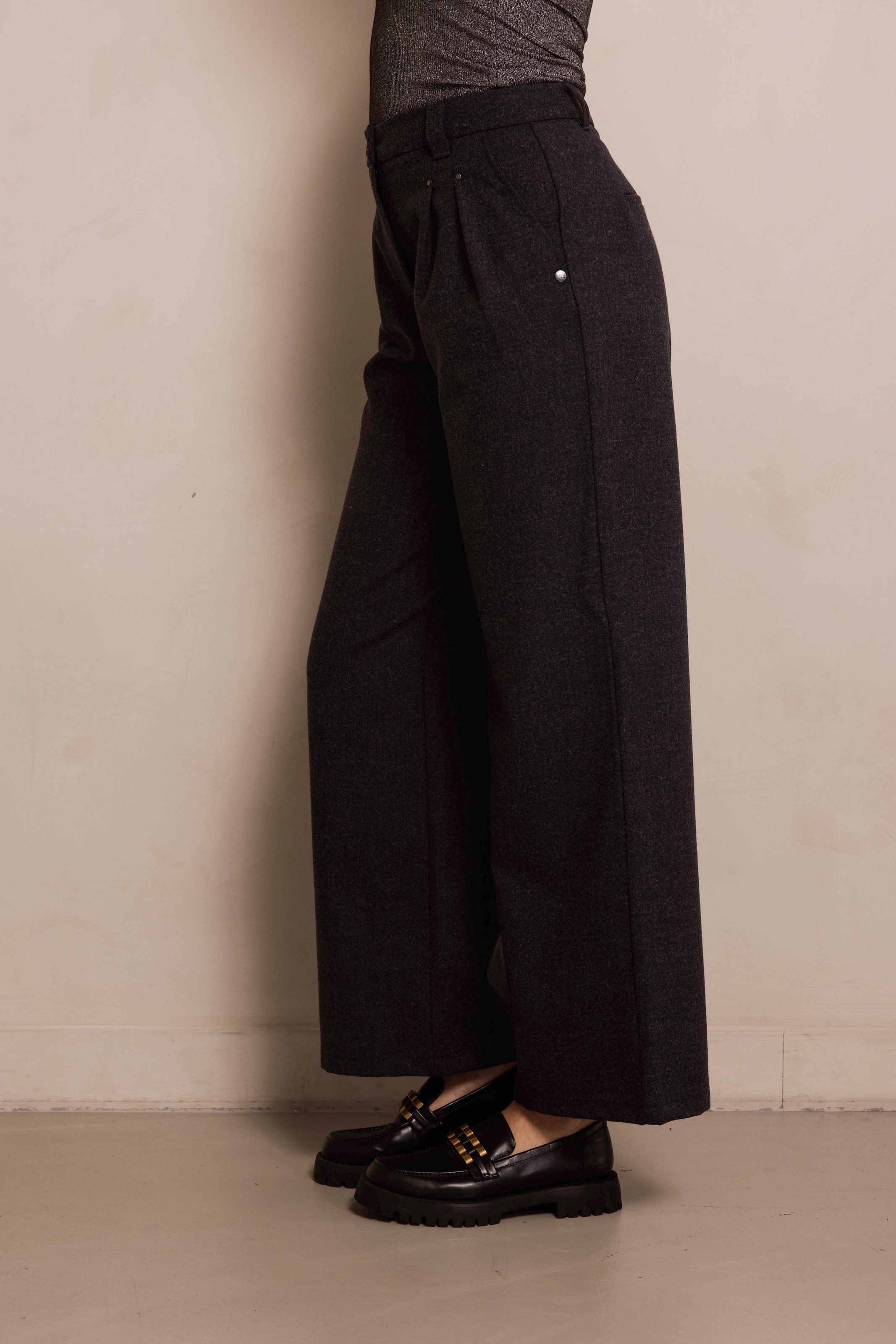 Zhrill Stoffhose »ZHSINNA«  mit Bundfalten vorn für mehr Weite