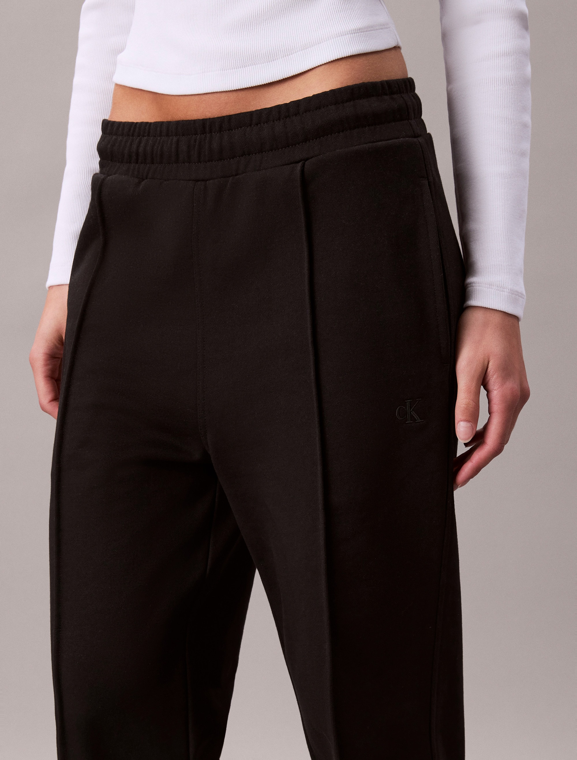 Calvin Klein Jeans Sweathose  elastischer Bund, gerade Passform, Bundfalte