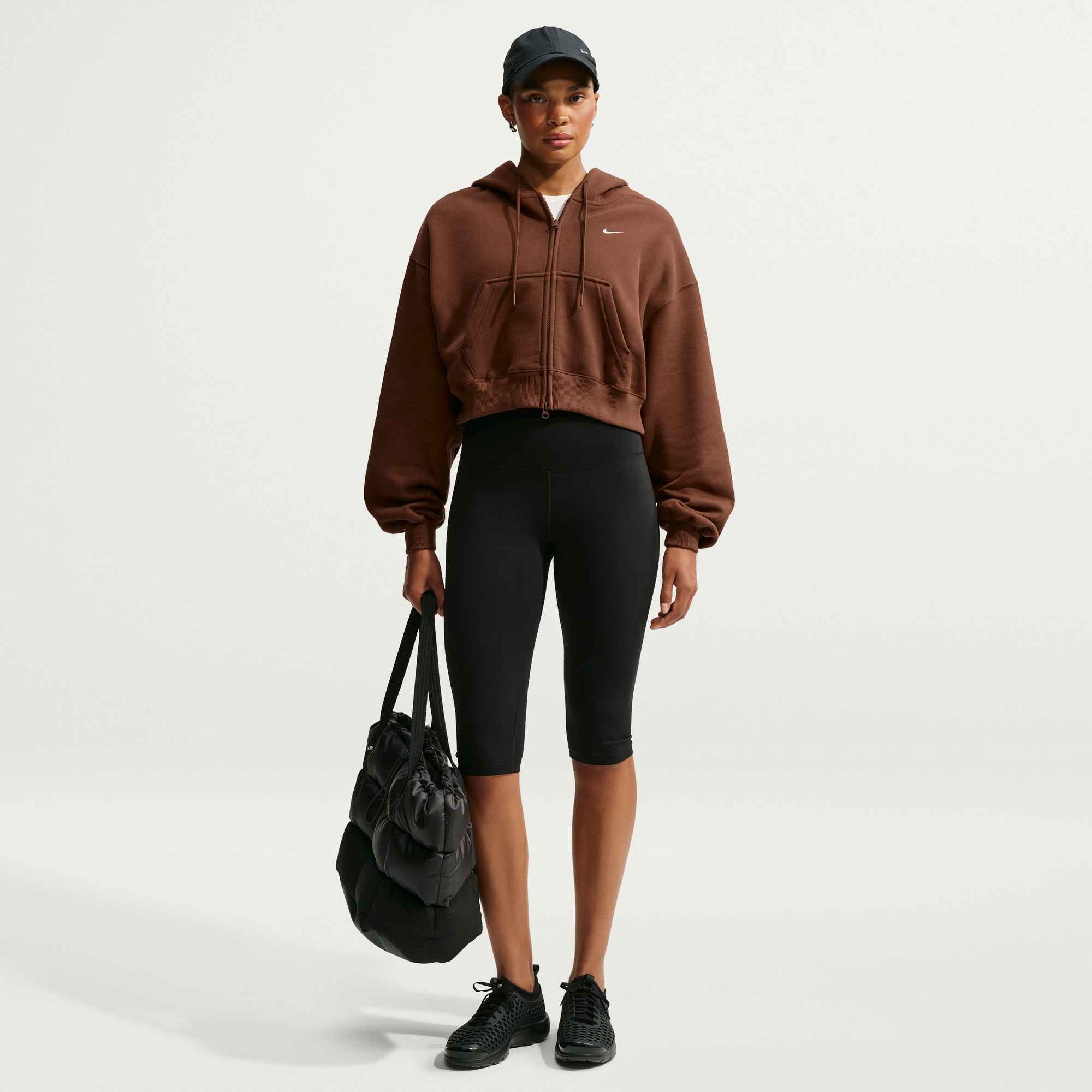 Nike Sportswear Kapuzensweatjacke »W NK STDO FLC MW OS CRP FZ HDY« mit Kapuze, Langarm, aus angerauter Sweatware, normale Schnittform