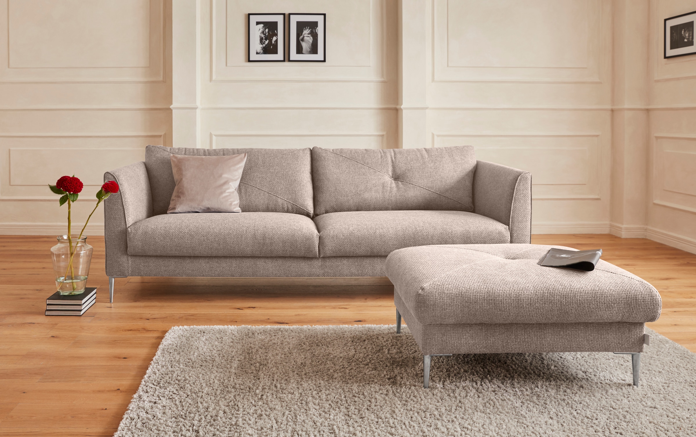 TRENDMANUFAKTUR Hocker »Chilltime, elegant und bequem durch Komfortsitzhöhe 46cm, hoher Fuß« mit eleganter Kreuznaht auf der Sitzfläche