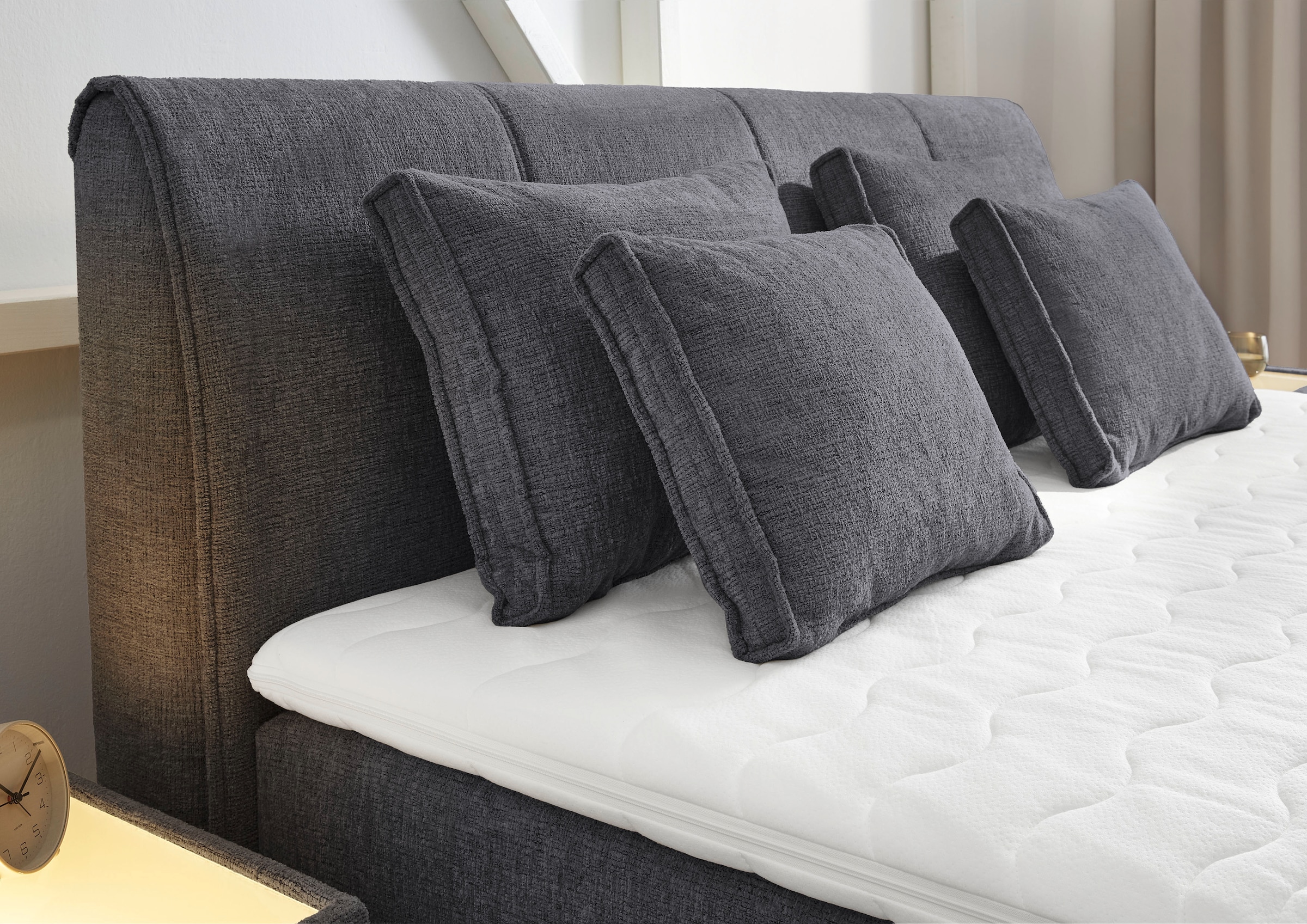 Jockenhöfer Gruppe Boxspringbett »CARLA, wahlweise mit Bettkasten, Inkl. Topper & 4 Kissen« mit Chenille bezogen, 160x200cm oder 180x200
