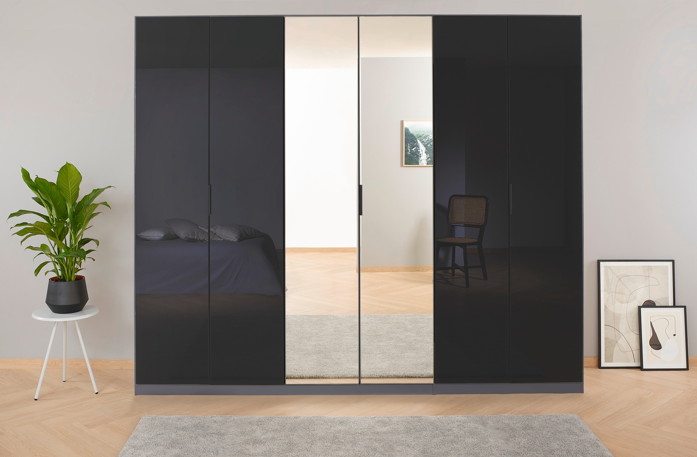 rauch Drehtürenschrank »Kleiderschrank Schrank Garderobe KOLUNA mit Glastüren und Spiegel«, (Breiten 181/226/271/315 cm Höhen 210/229 cm), inkl. 2 Innenschubladen sowie extra Einlegeböden MADE IN GERMANY
