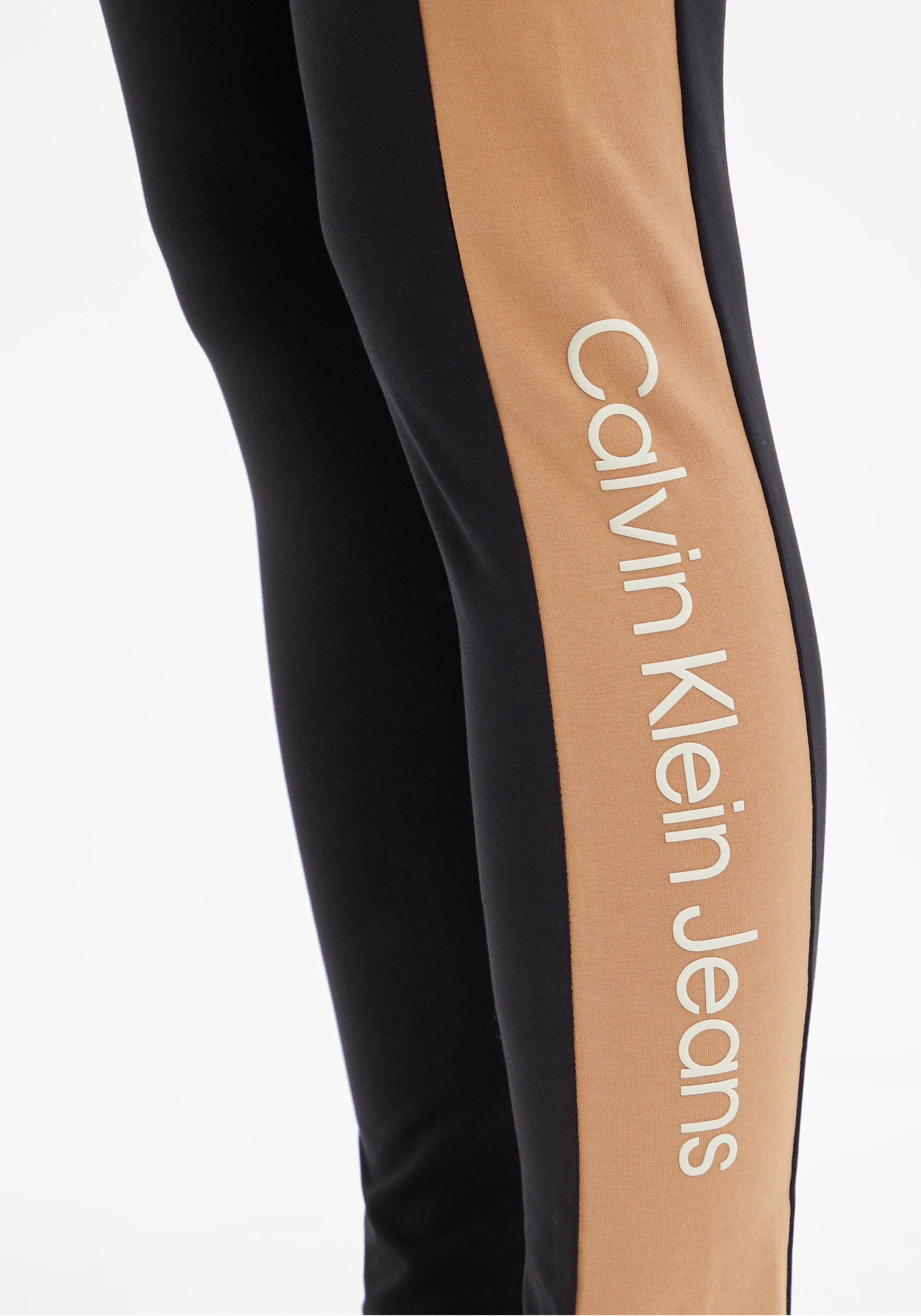 in Jeans Kontrastfarbe OTTO Calvin CK-Schriftzug bei LEGGINGS«, BLOCKING Leggings Klein mit »COLOR