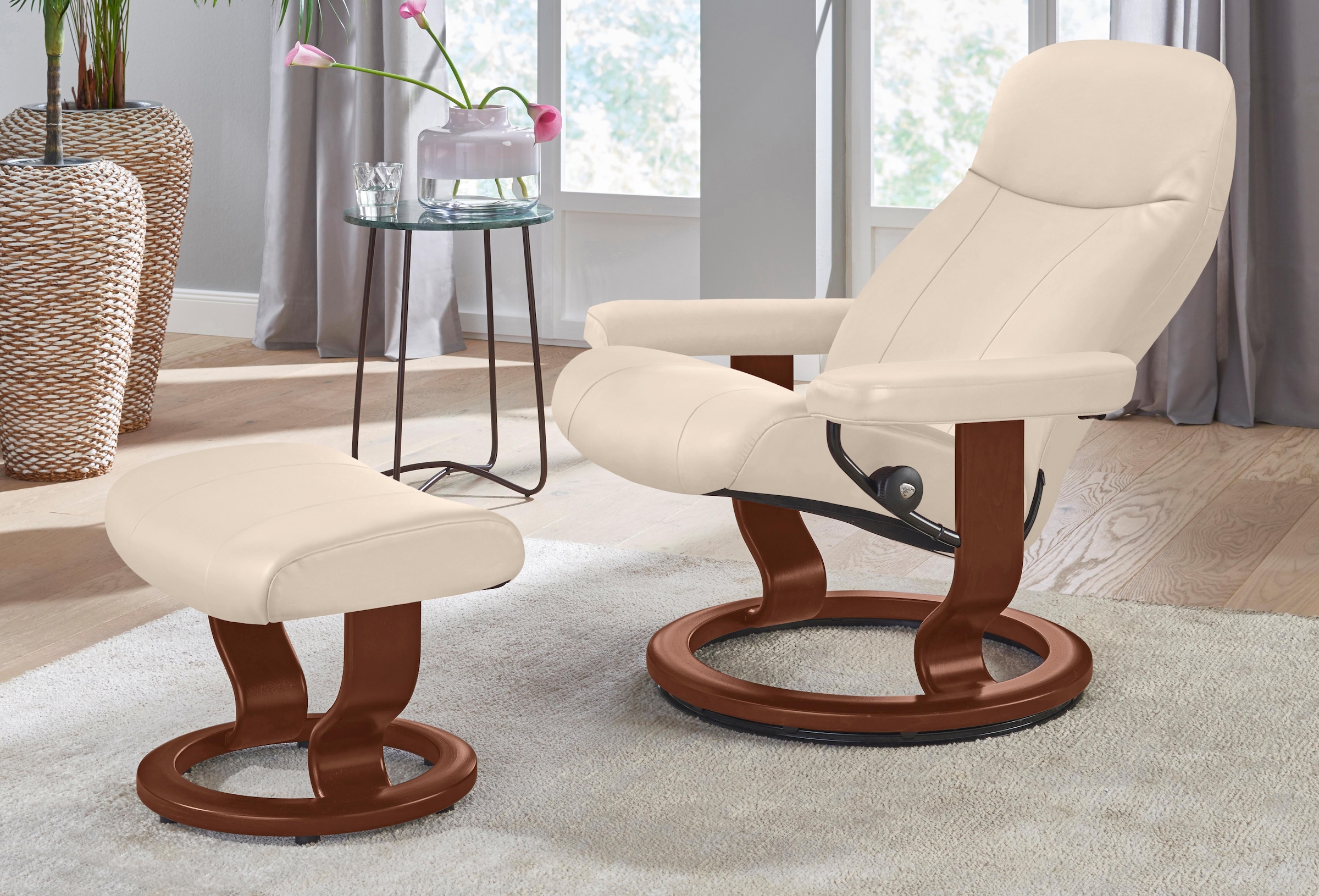 Stressless® Relaxsessel »Garda«, (Set, Relaxsessel mit Hocker), mit Hocker, mit Classic Base, Größe M, Gestell Braun