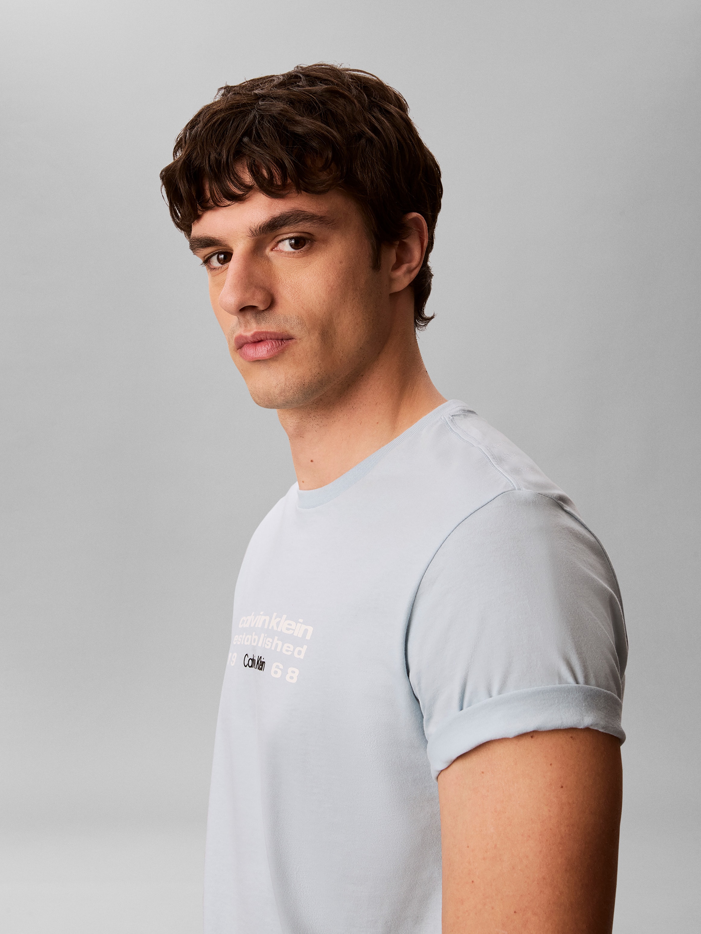 Calvin Klein Jeans T-Shirt »CALVIN KLEIN FUTUR« Regular fit mit Rundhalsausschnitt
