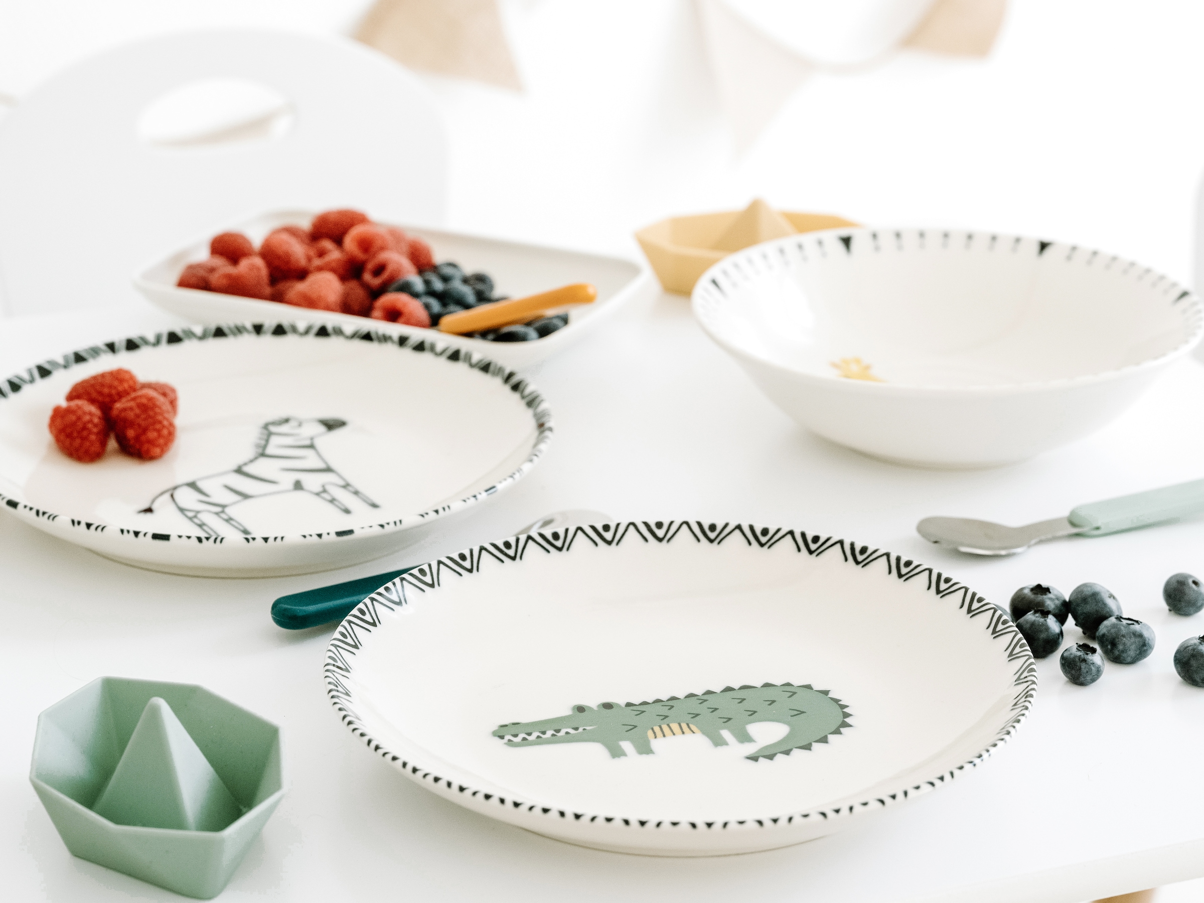 CreaTable Teller-Set »Safari Bunt, Teller Set 8-tlg.« gezeichnete Tiermotive, skandinavischer Stil, Ethno-Style Motive