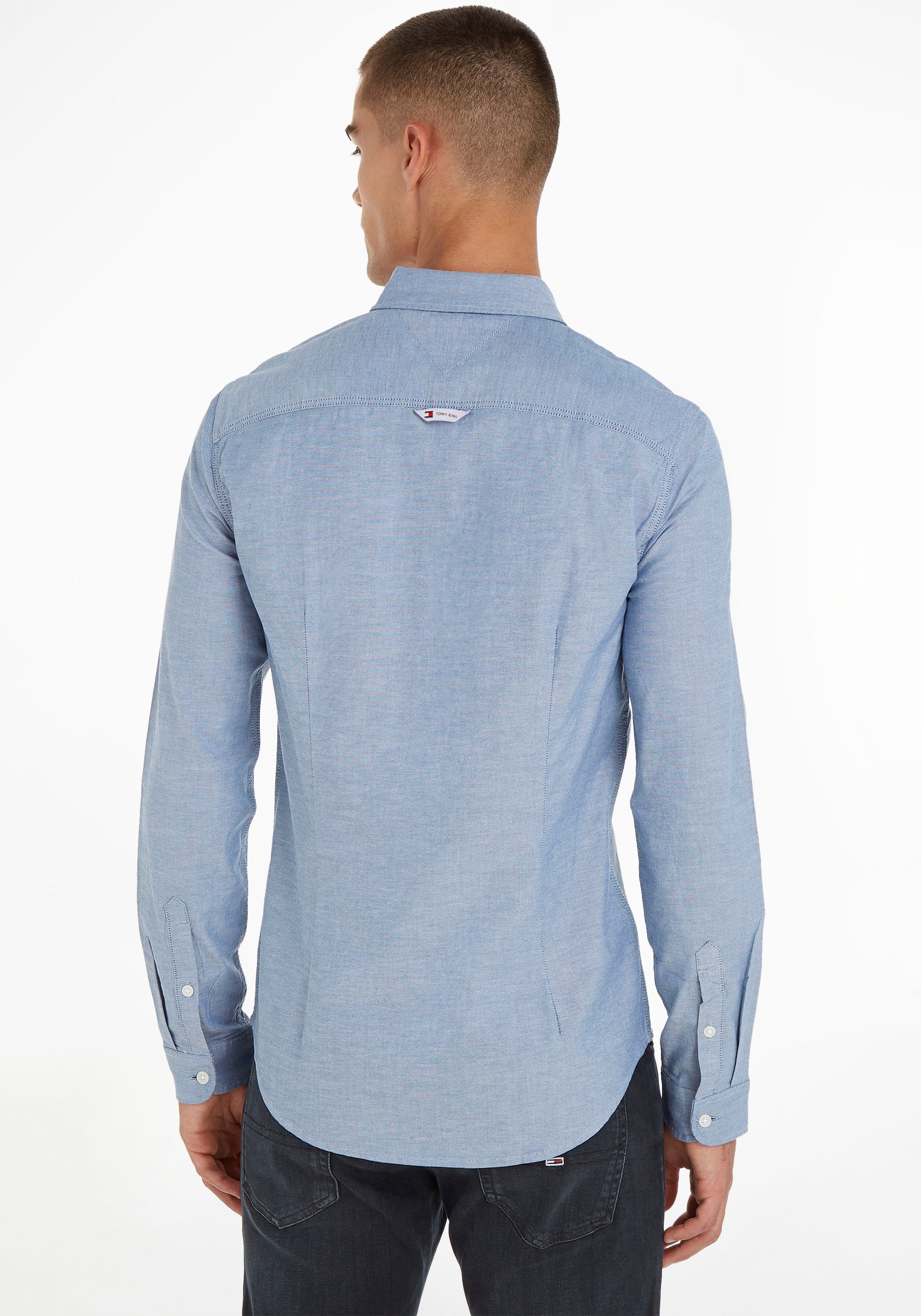 Tommy Jeans Langarmhemd »TJM Slim Stretch Oxford Shirt«, mit Flaglabel auf der Brust