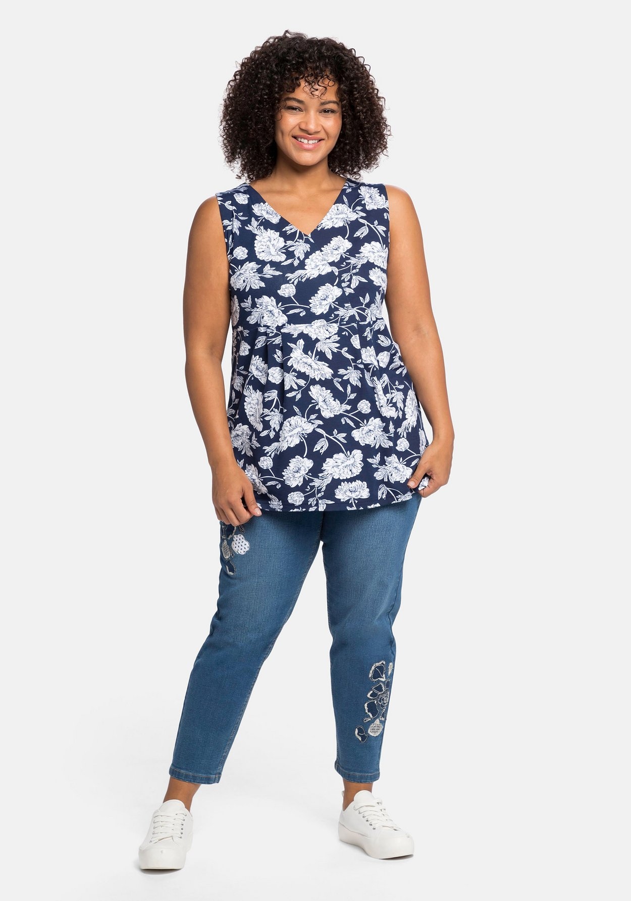 Sheego Longtop »Longtop mit Blumendruck und Spitze im Rücken«
