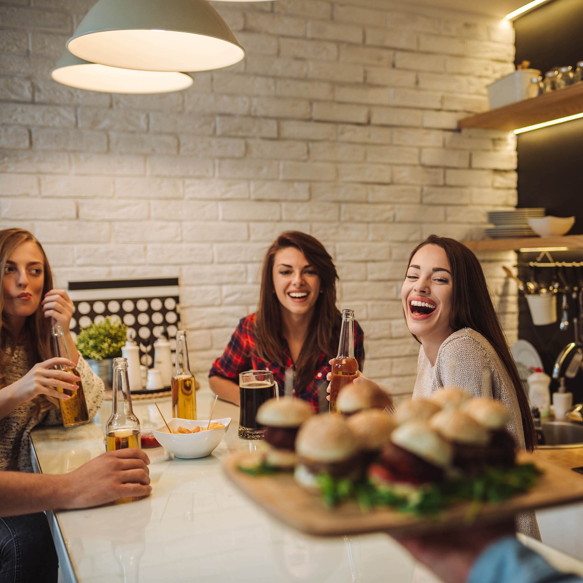 B.K.Licht LED-Leuchtmittel E14 5 Stk. Warmweiß LED-Lampe Glühbirne 5 Watt 470 Lumen 3.000 Kelvin Energiesparlampe