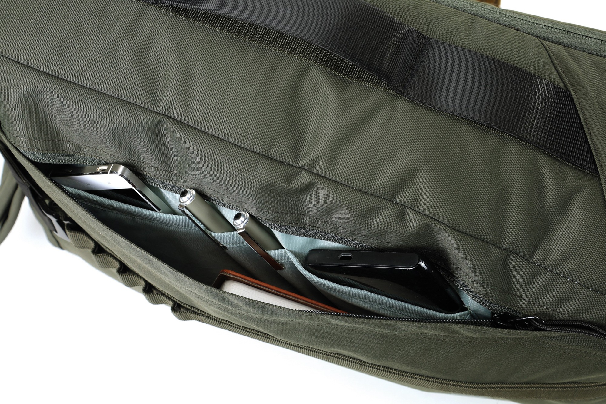 NITRO Freizeitrucksack »Scrambler«, Rucksack für Alltag, Arbeit & Reise mit Roll-Top, Cityrucksack