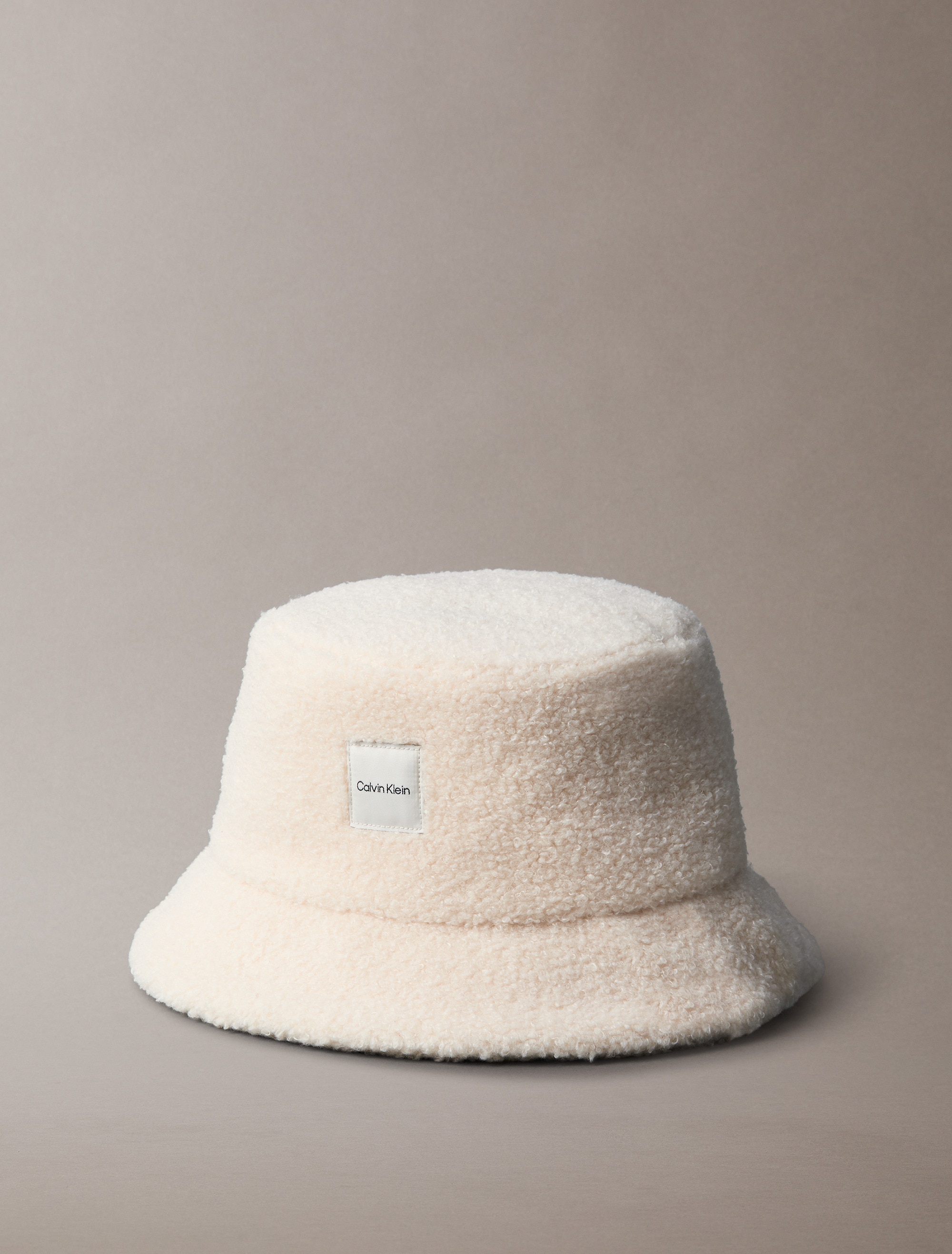 Calvin Klein Fischerhut »BOUCLE w PATCH BUCKET« Perfekt für den Alltag