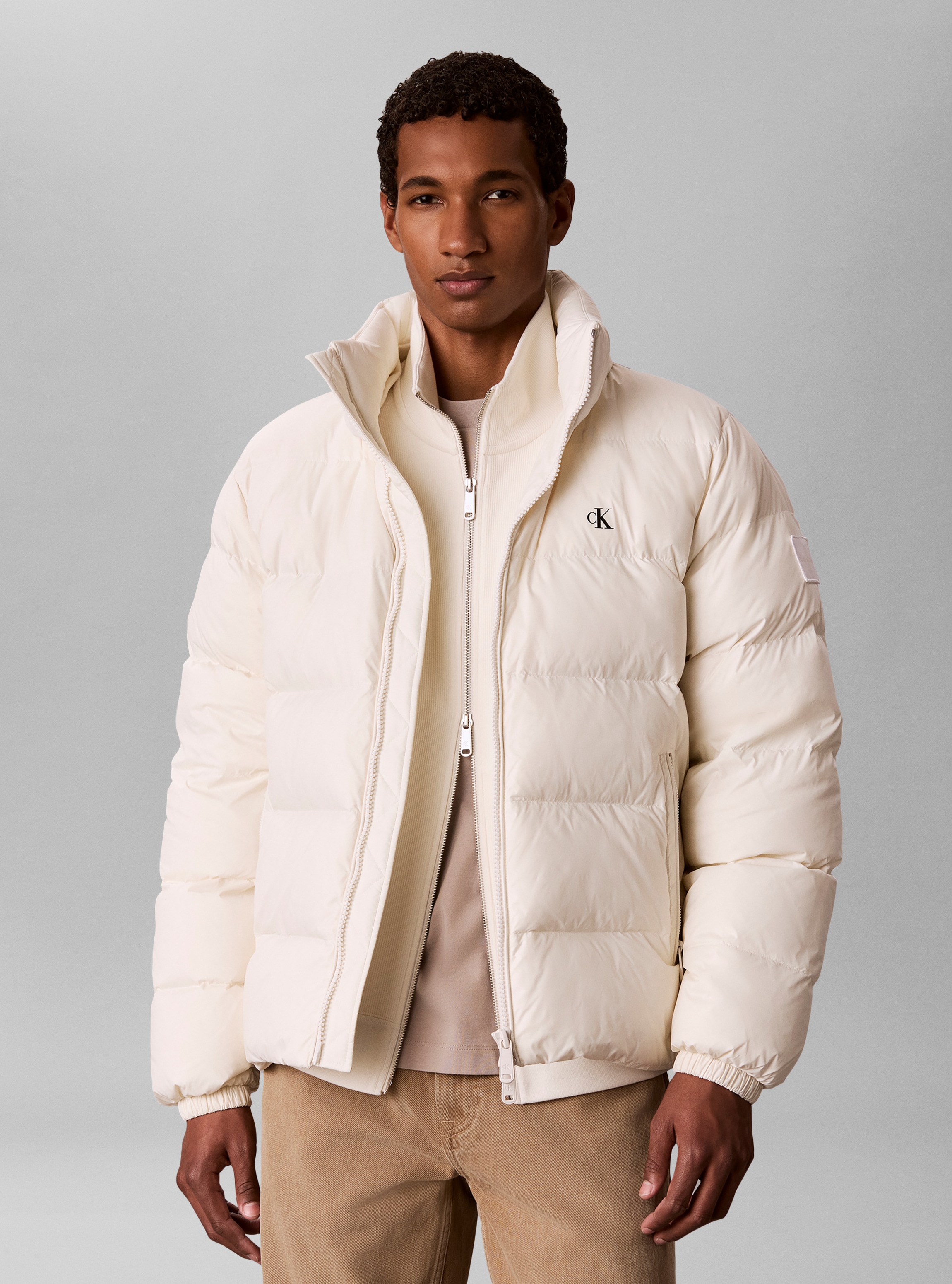 Calvin Klein Jeans Steppjacke mit Kapuze Regular Fit, warm wattiert, Logo-Stickerei