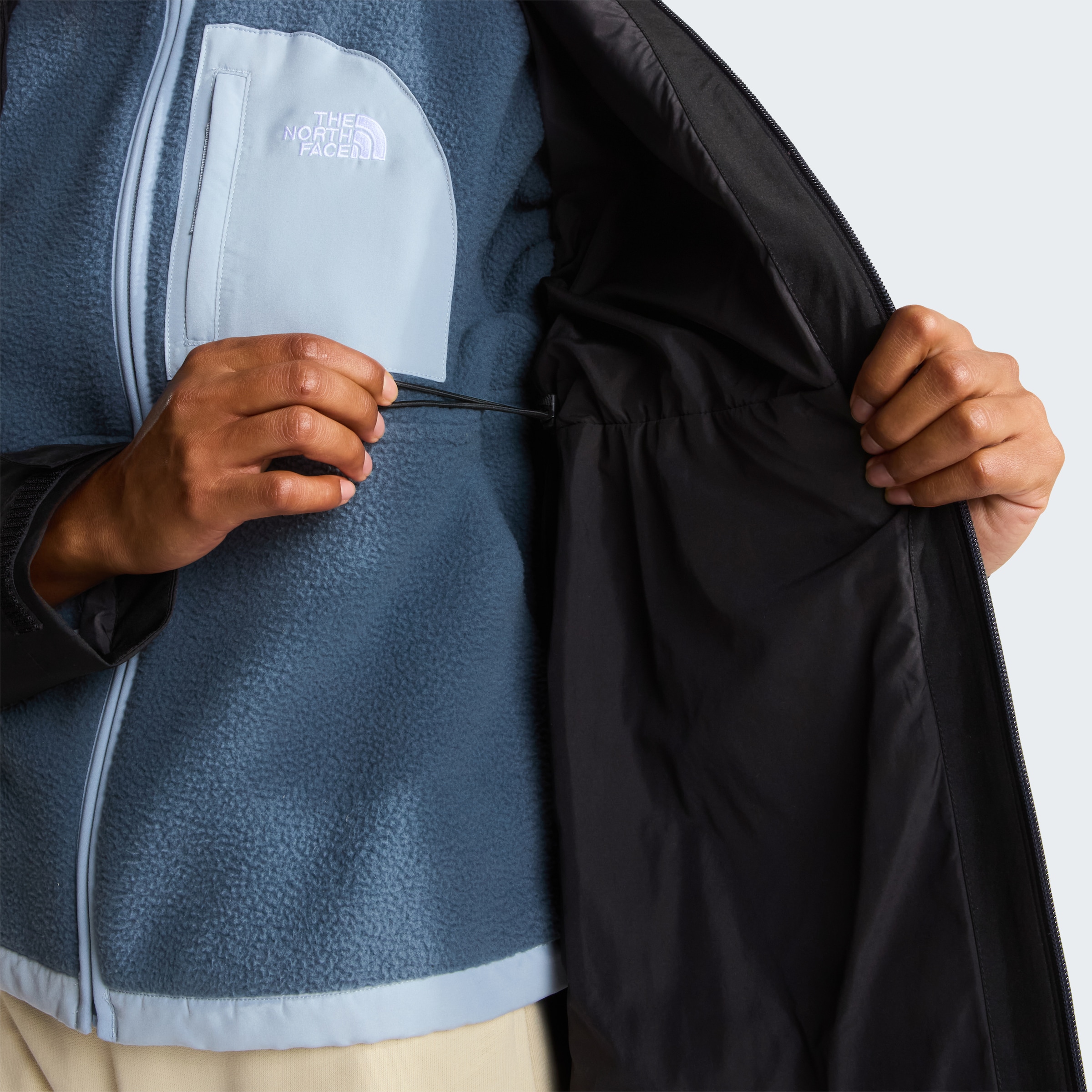 The North Face Funktionsmantel »W DRYVENT MONO BEDRETTO PARKA« wasserdicht, winddicht, isolierend, sportlicher Stil