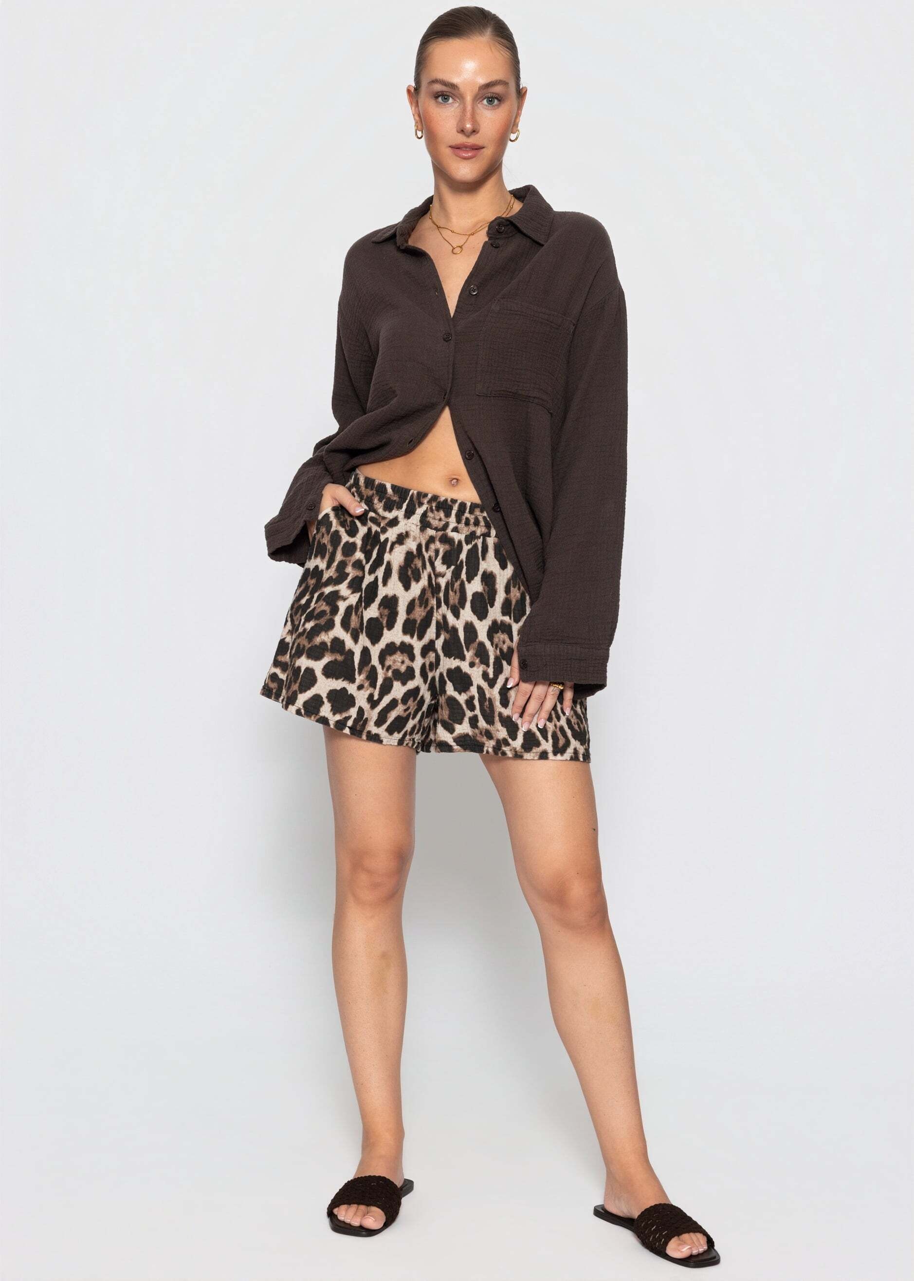 SASSYCLASSY Blusentop »Musselin Hemdbluse« Weiche Bluse in lockerer Passform mit Kragen und Brusttasche