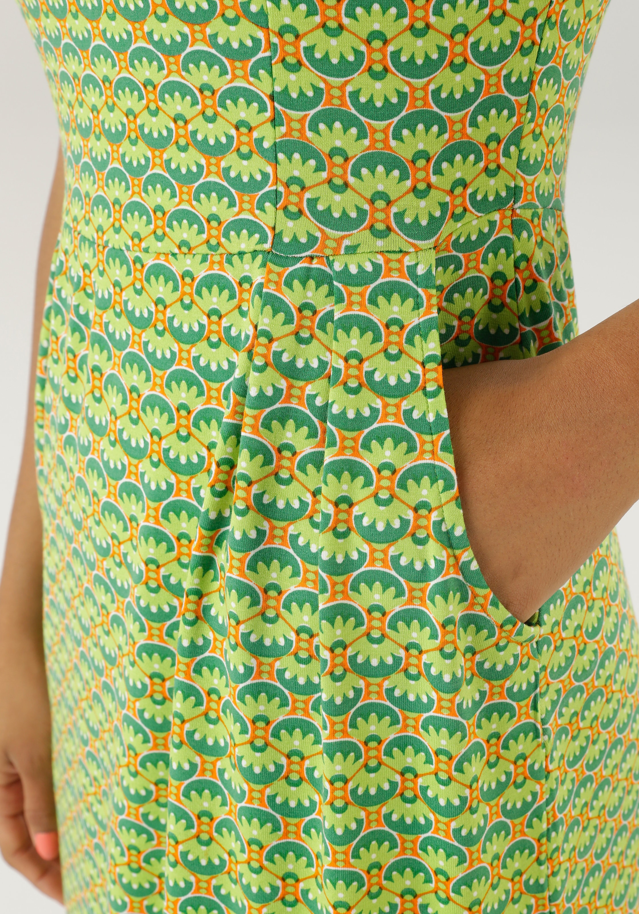 Aniston SELECTED Sommerkleid, mit zwei Eingriffstaschen