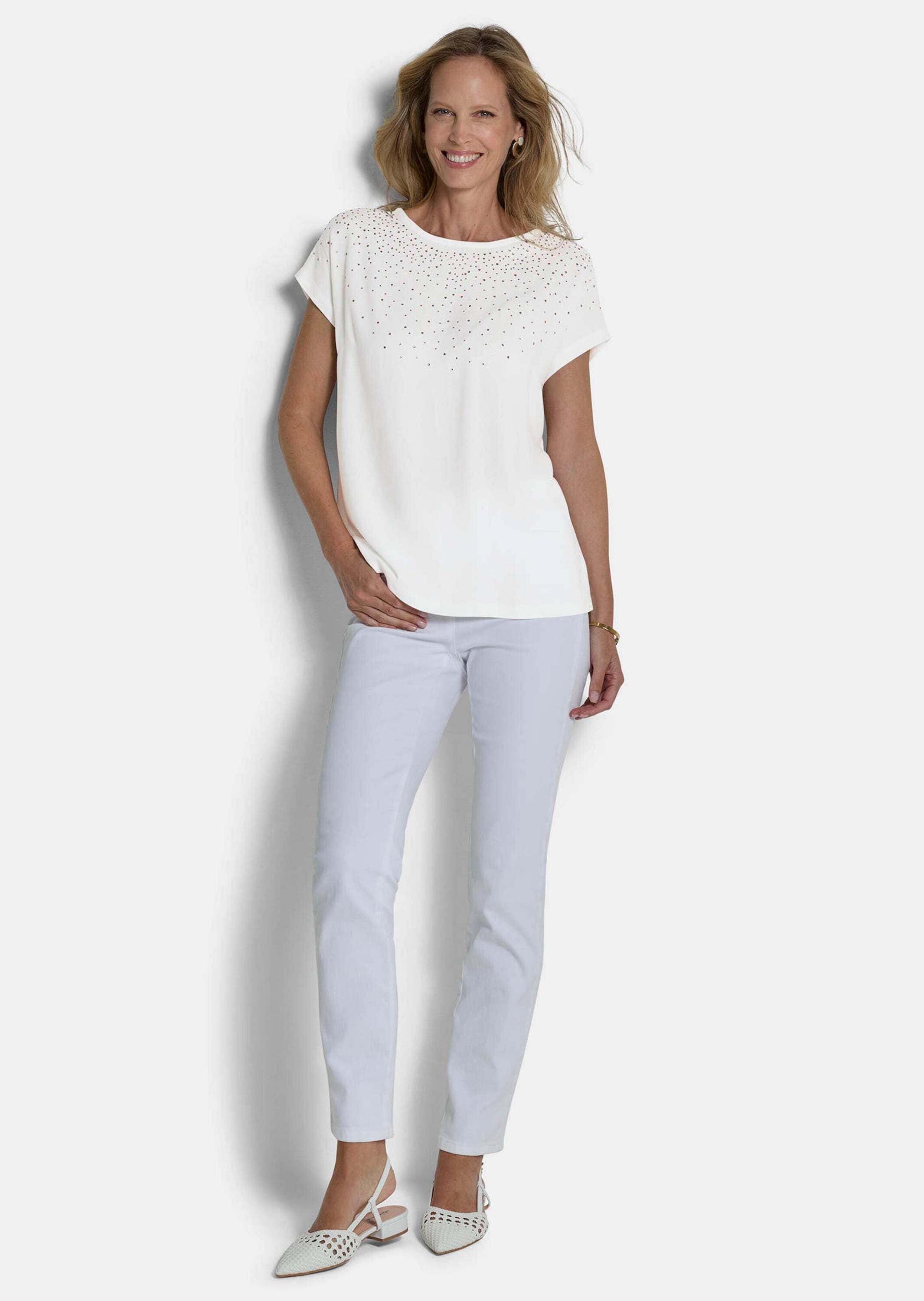 GOLDNER Kurzarmshirt »Kurzgröße Jerseyshirt mit Glitzersteinen« Hot Fix Steinchen auf dem Vorderteil