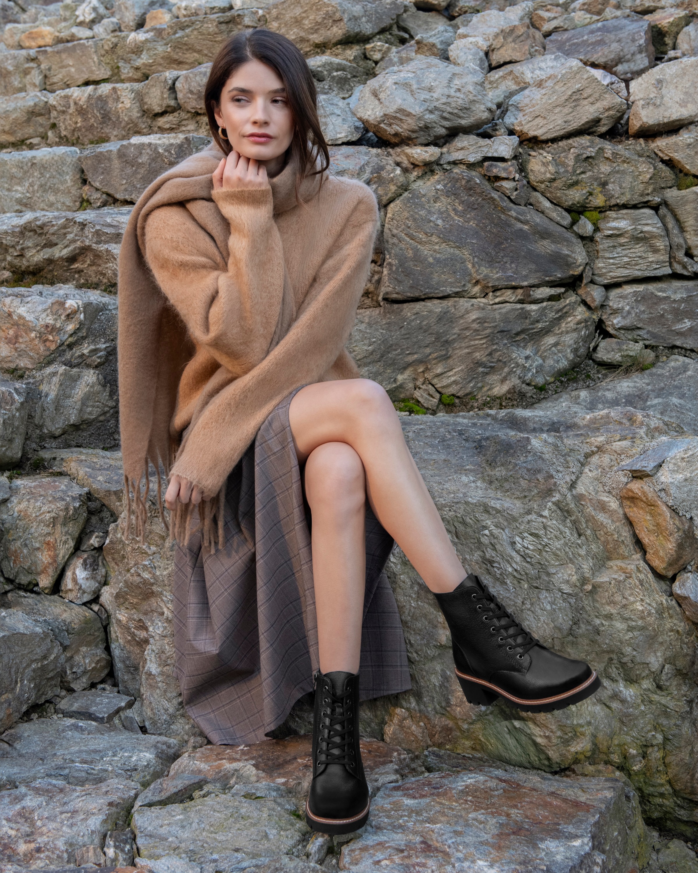 Caprice Schnürstiefelette  , Blockabsatz, Schnürboots, Herbstboots mit dezenter Logoprägung