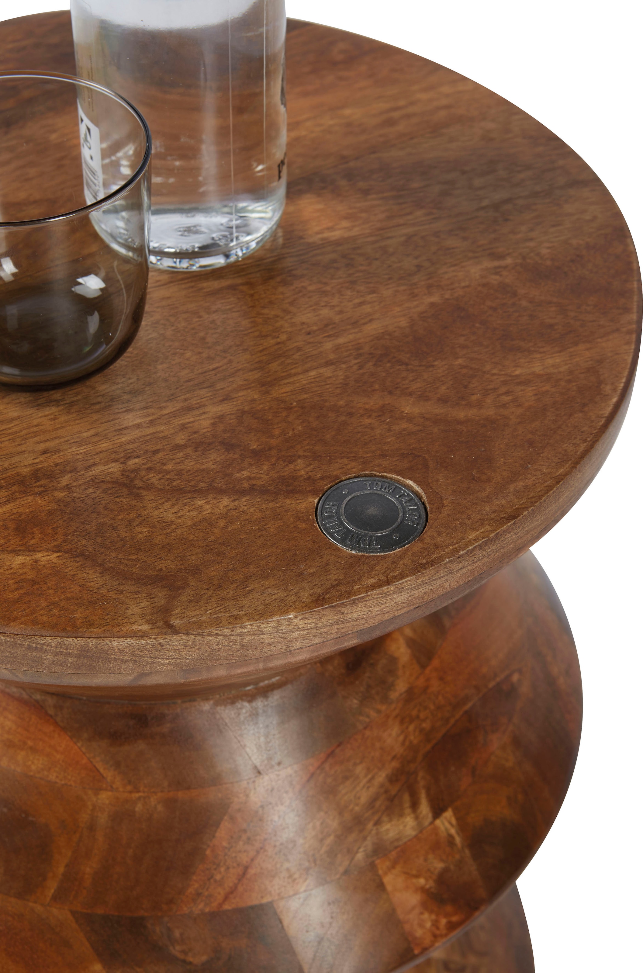 TOM TAILOR HOME Hocker »T-WOOD STOOL HIGH«, dekorativer Hocker aus Mangoholz, mit Knopfdetail