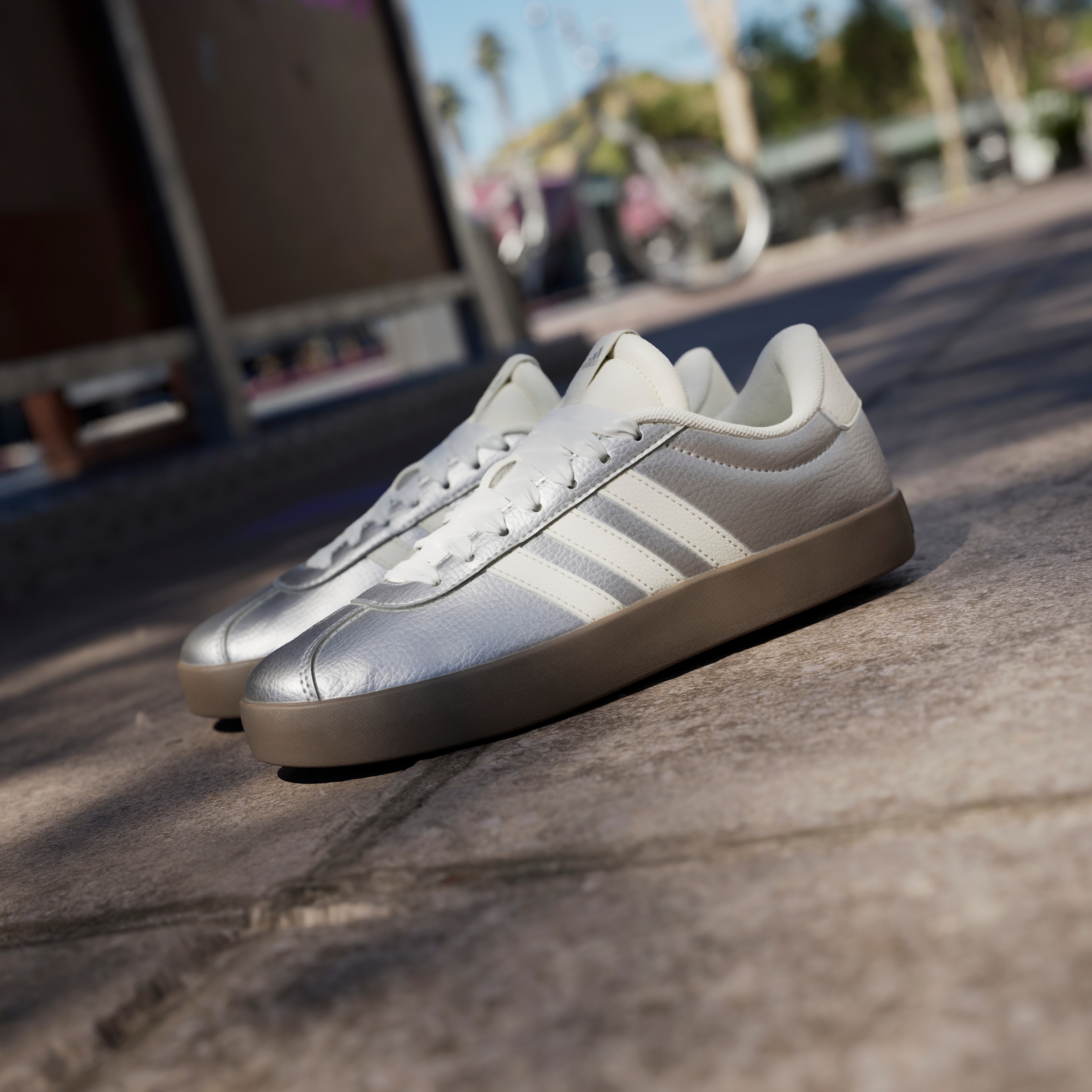 adidas Sportswear Sneaker »VL COURT 3.0«, inspiriert vom Design des adidas samba