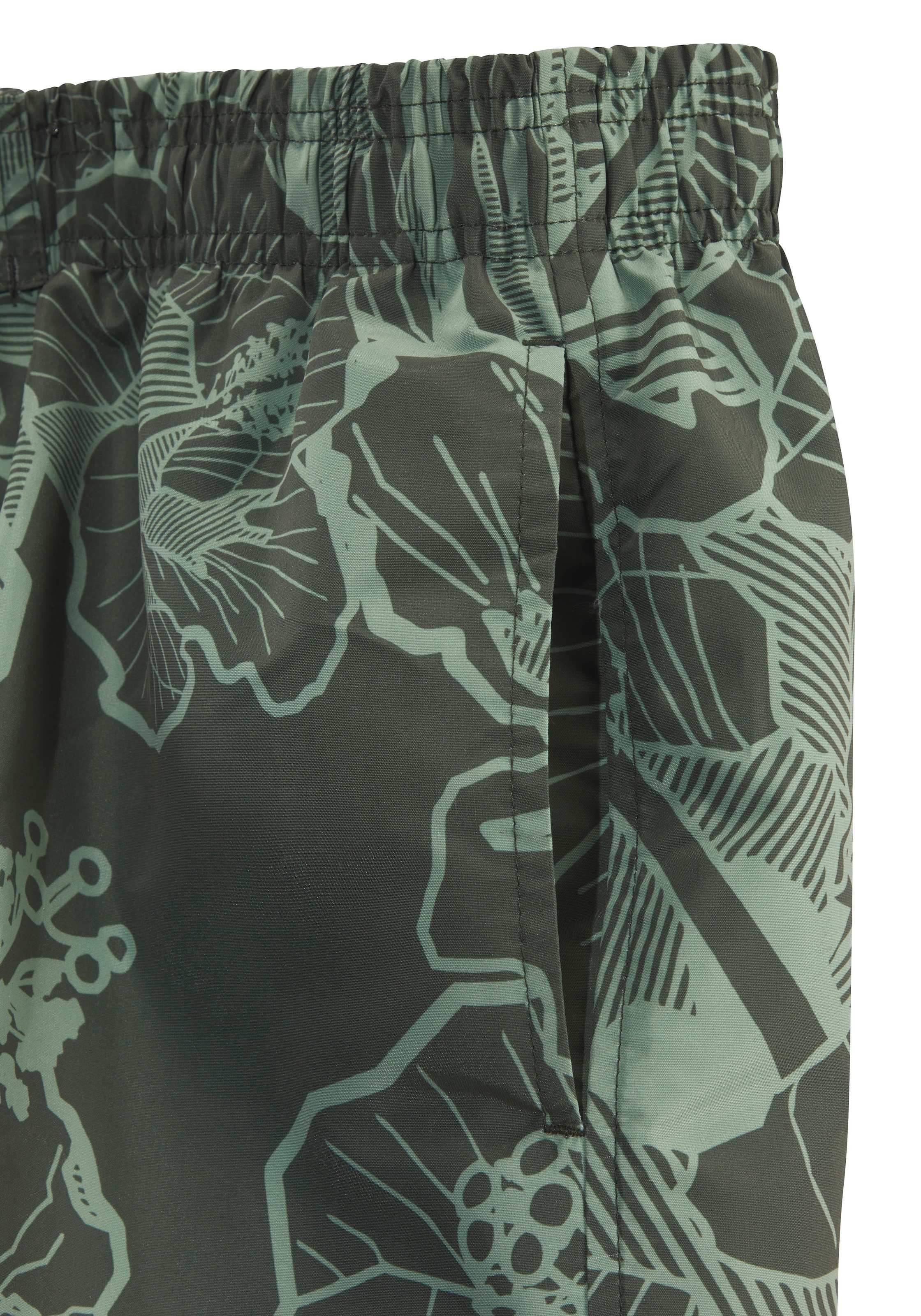 Chiemsee Badeshorts »Geraldo«, mit tropischen Muster