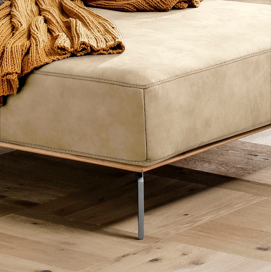 W.SCHILLIG Ecksofa »run, Designsofa mit tollem Sitzkomfort,  L-Form« mit elegantem Holzsockel, Füße in Chrom glänzend, Breite 279 cm