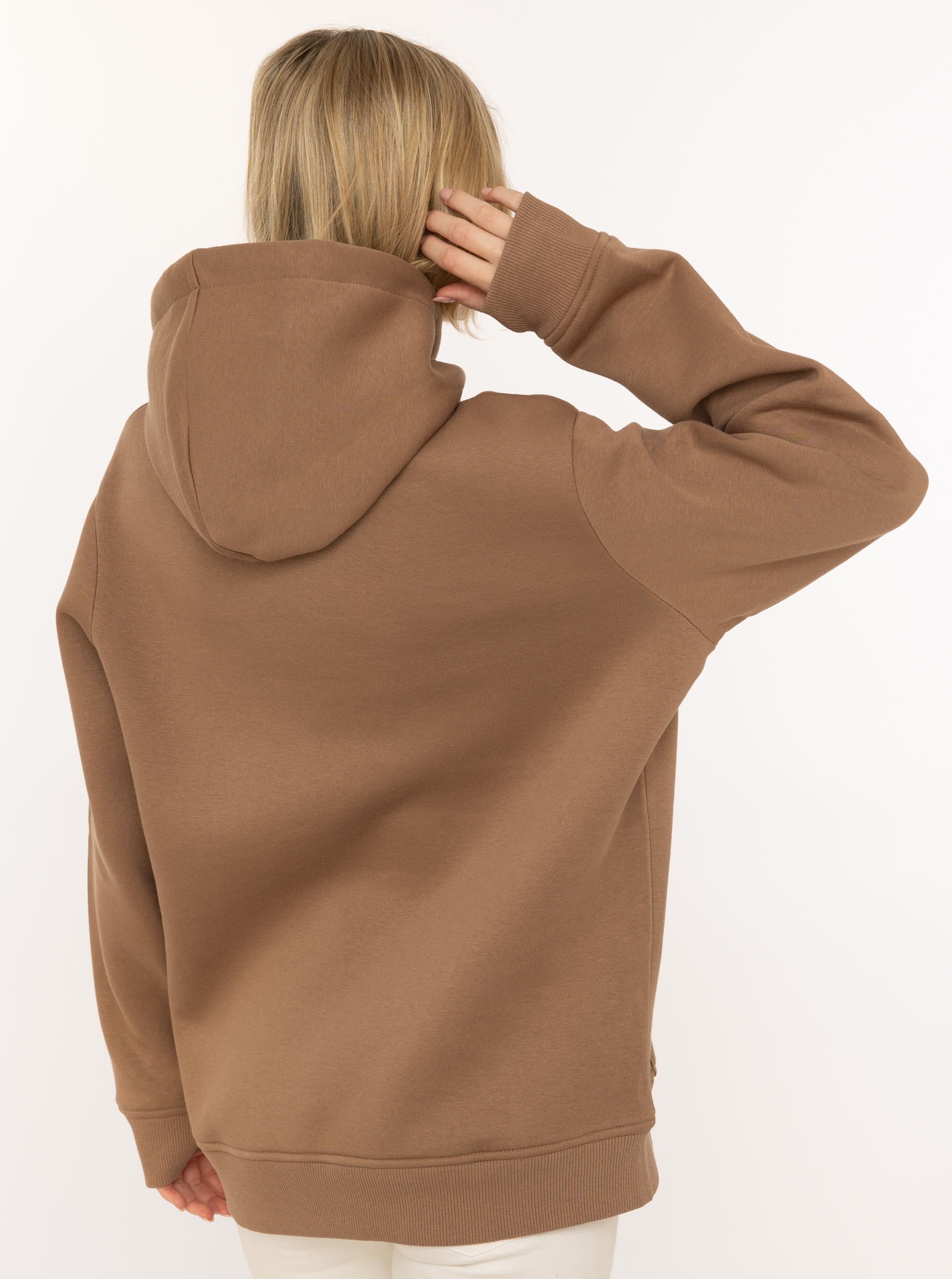 Zwillingsherz Hoodie »"Love Yourslef"«, runde große Frontstickerei, farbige Kordel, Kängurutasche
