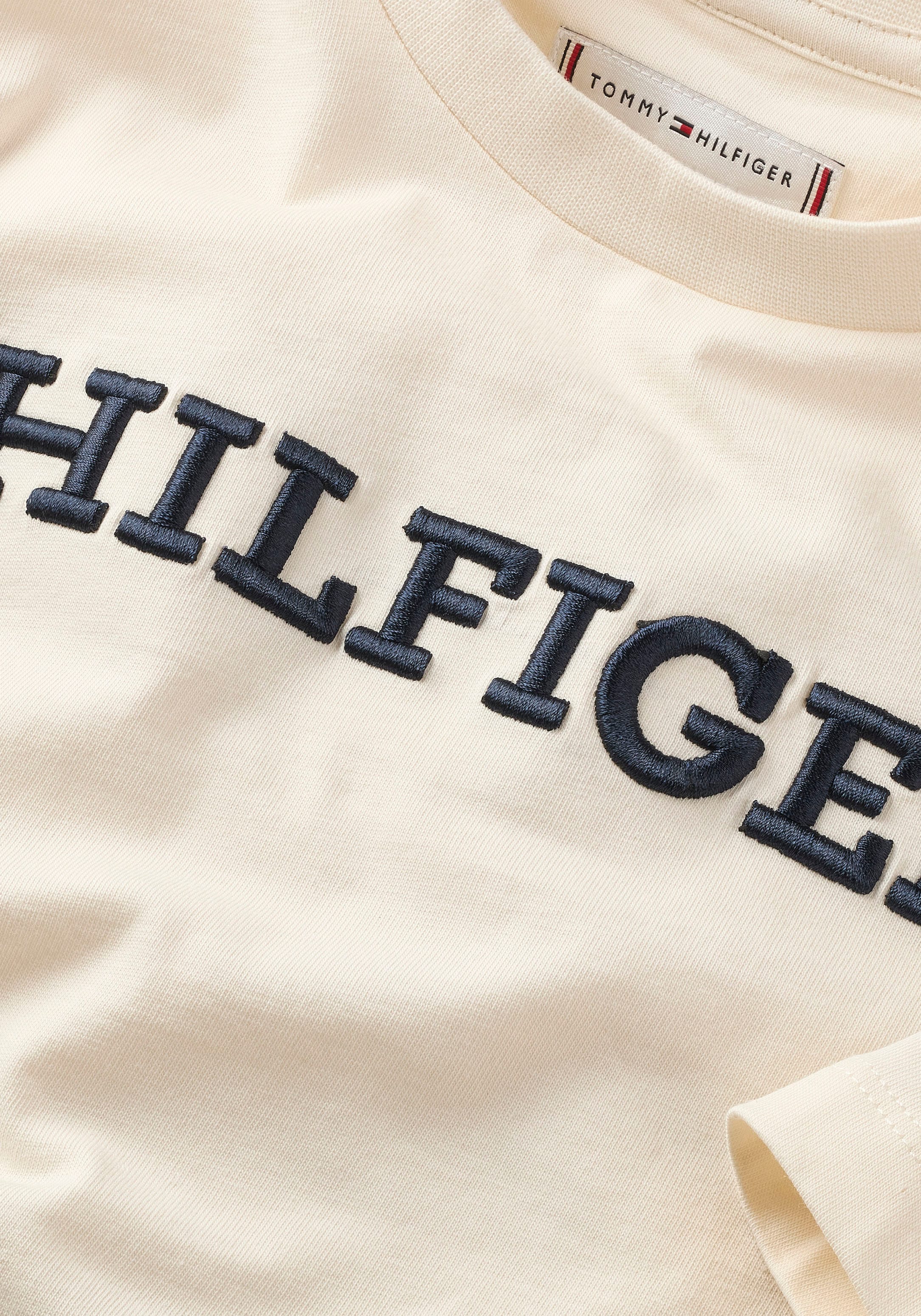 Tommy Hilfiger T-Shirt »U MONOTYPE TEE S/S«, mit großer Logo-Stickerei