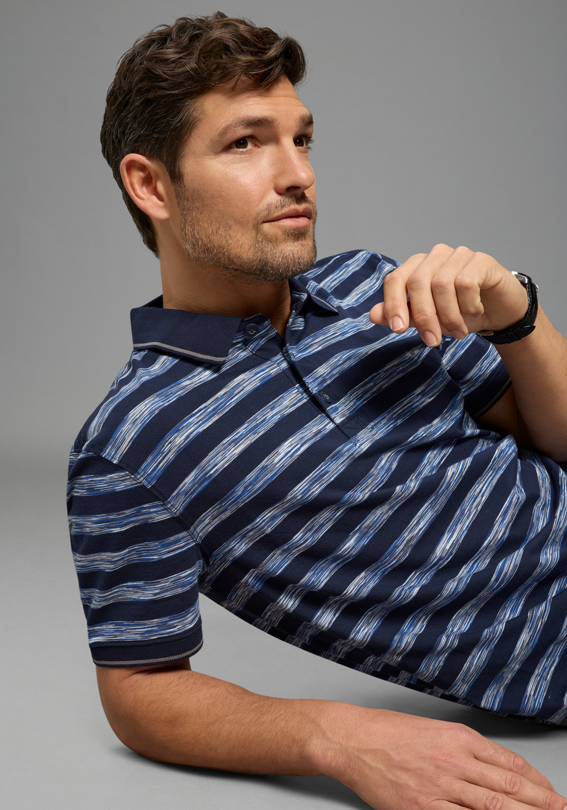 Man's World Poloshirt »Neue Kollektion!« normale Passform, Kurzarm, geringeltes Design, aus Single Jersey