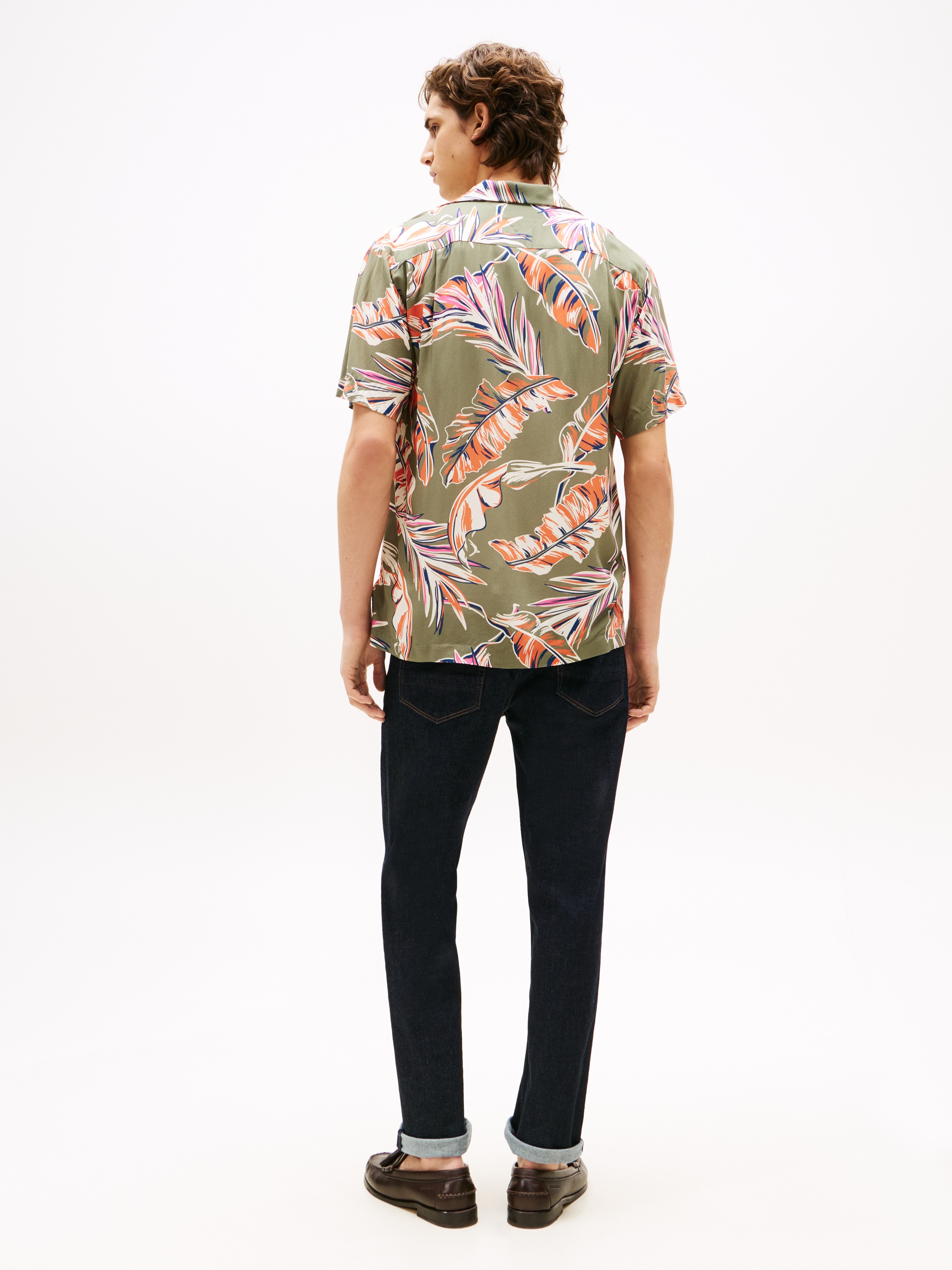Tommy Hilfiger Kurzarmhemd »LIGHTWEIGHT LEAF AOP SS SHIRT«, modischer Blätter-Print
