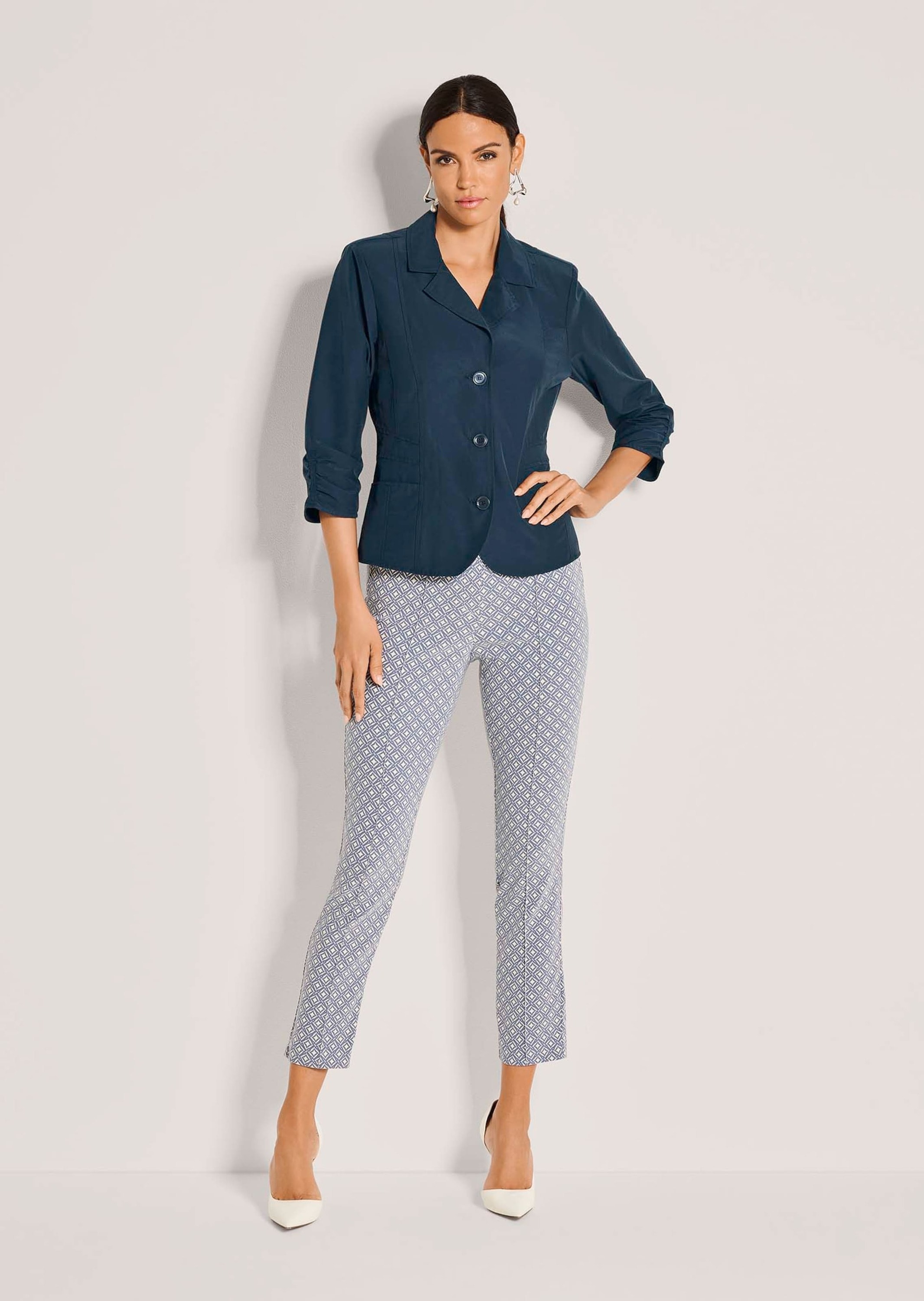 MADELEINE Langarmshirt »Shirtjacke Sommerleichte Jacke mit Reverskragen« Leichtblazer mit Raffdetails