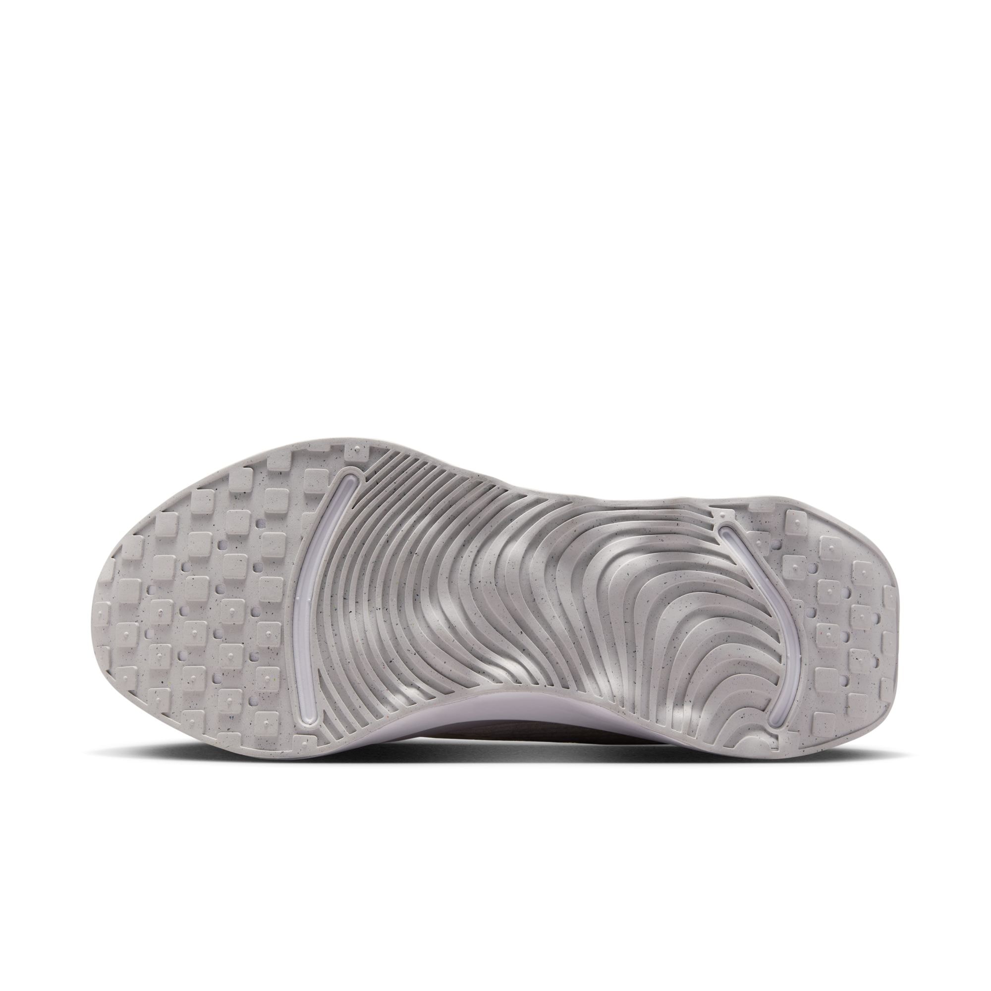 Nike Trainingsschuh »WMNS MOTIVA«