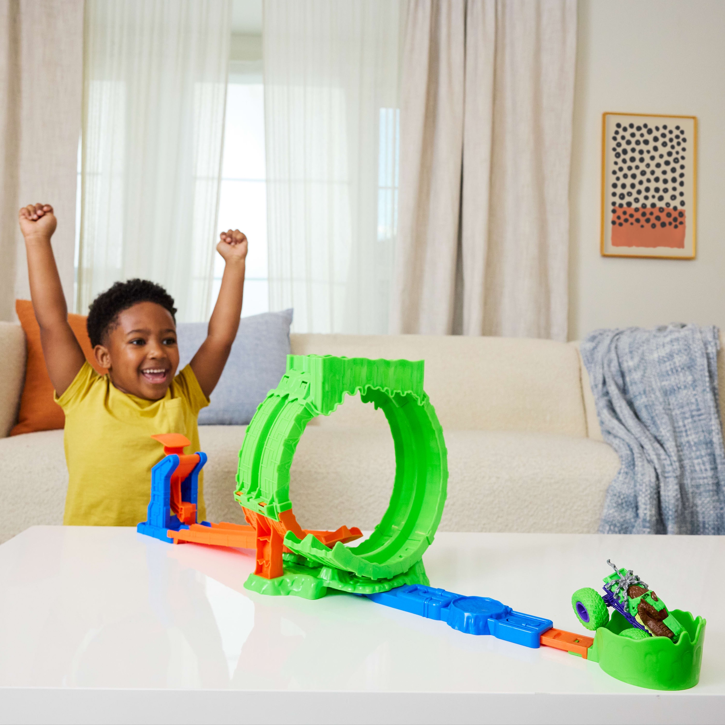 Hot Wheels Autorennbahn »Hot Wheels Monster Trucks 1:64 Chaos Looping Challenge«