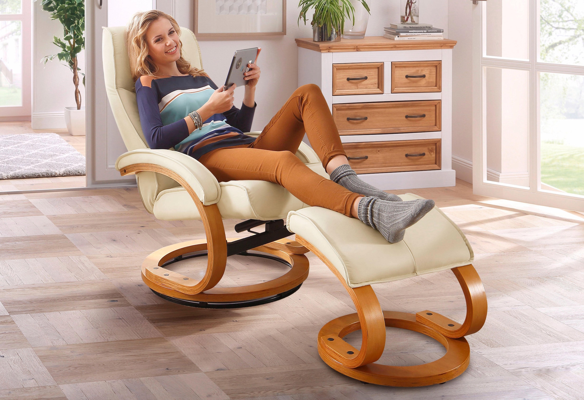 Home affaire Relaxsessel »Paris TV-Sessel, Sessel mit Hocker, Wohnzimmer, Schlaffunktion manuell«, (Set, 2 St., bestehend aus Sessel und Hocker), verstellbar, Microfaser, NaturLEDER, Webstoff, Sitzhöhe 46 cm