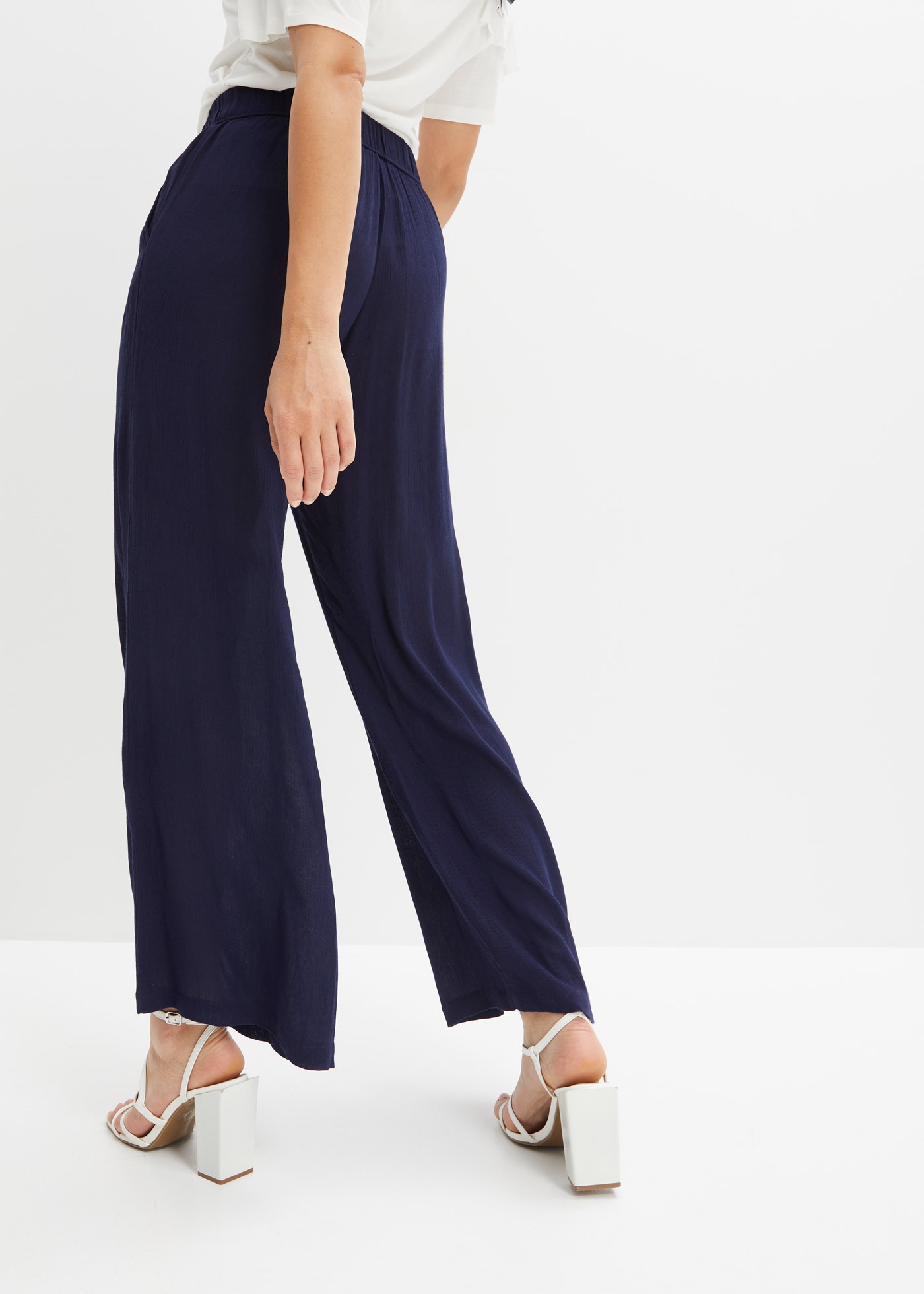 bonprix Marlene-Hose »Marlenehose aus fließender Viskose«  aus Viskose, lockere Passform, mit Bindeband, lässiger Stil