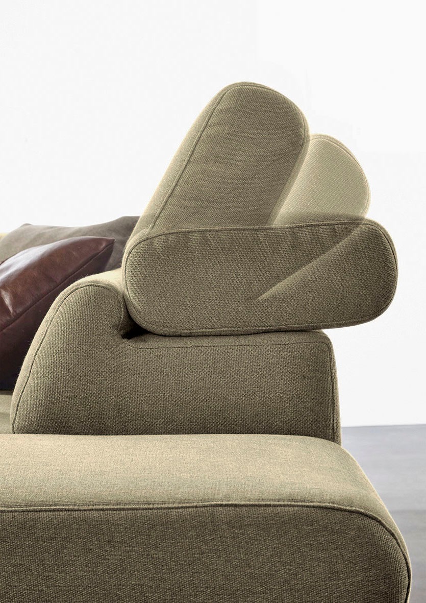 W.SCHILLIG Ecksofa »finn, Designsofa mit tollem Sitzkomfort, bequem, L-Form«, German Design Award 2016, Fußgestell Nussbaum natur, Breite 281 cm
