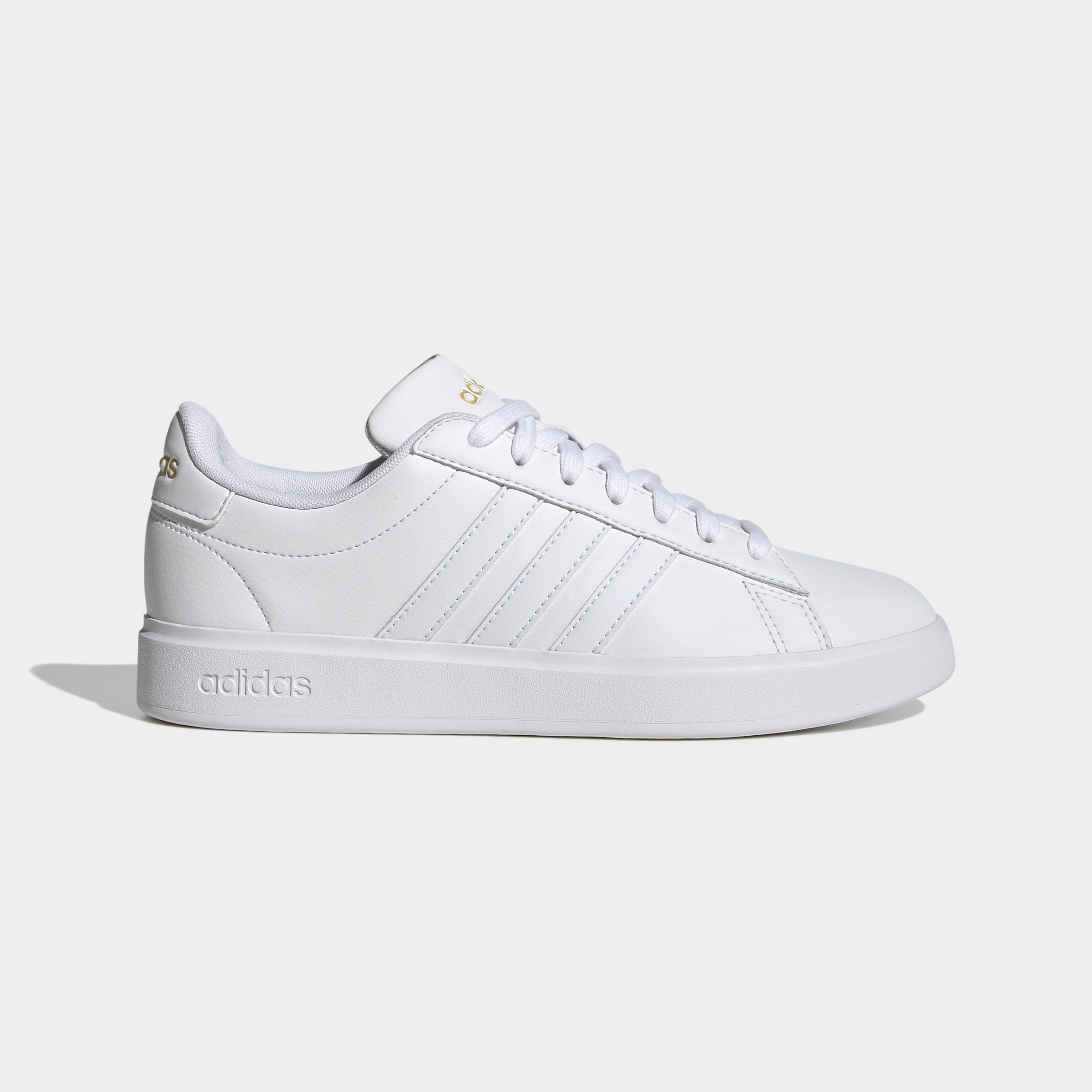 adidas Sportswear Sneaker »GRAND COURT CLOUDFOAM LIFESTYLE COURT COMFORT«, Design auf den Spuren des adidas Superstar