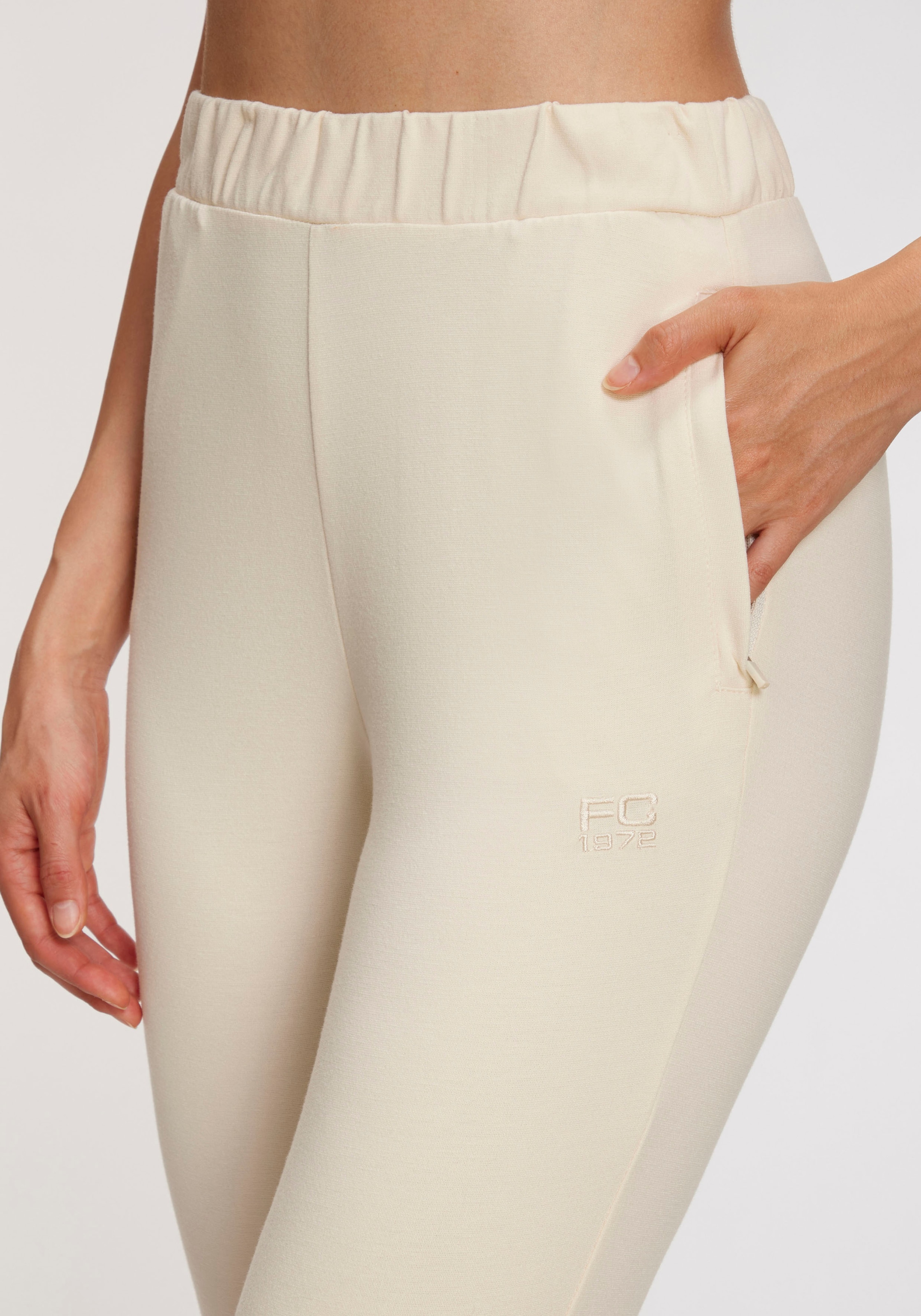 French Connection Loungepants, schmale sportive Form, weich fließend