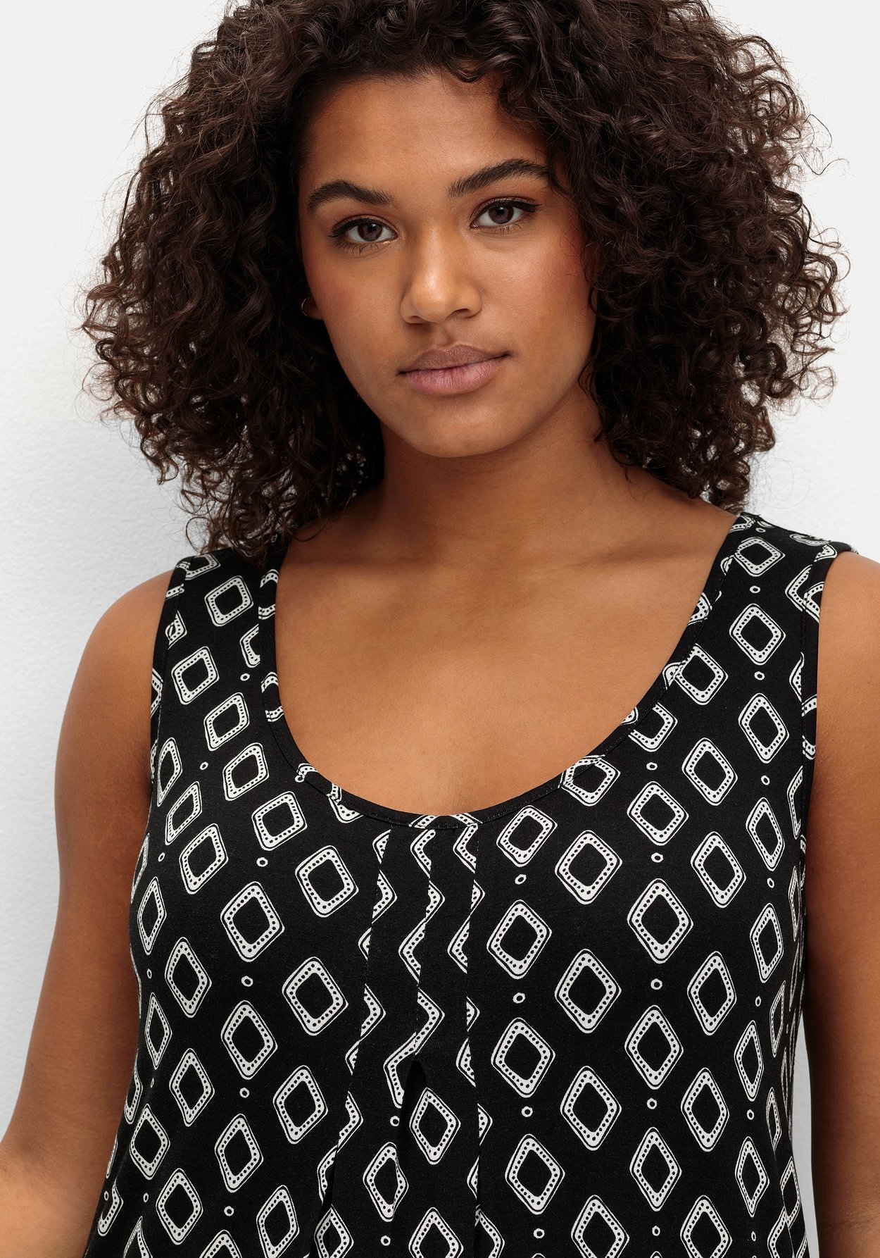 Sheego Strandkleid »Strandkleid mit Kellerfalte vorn«