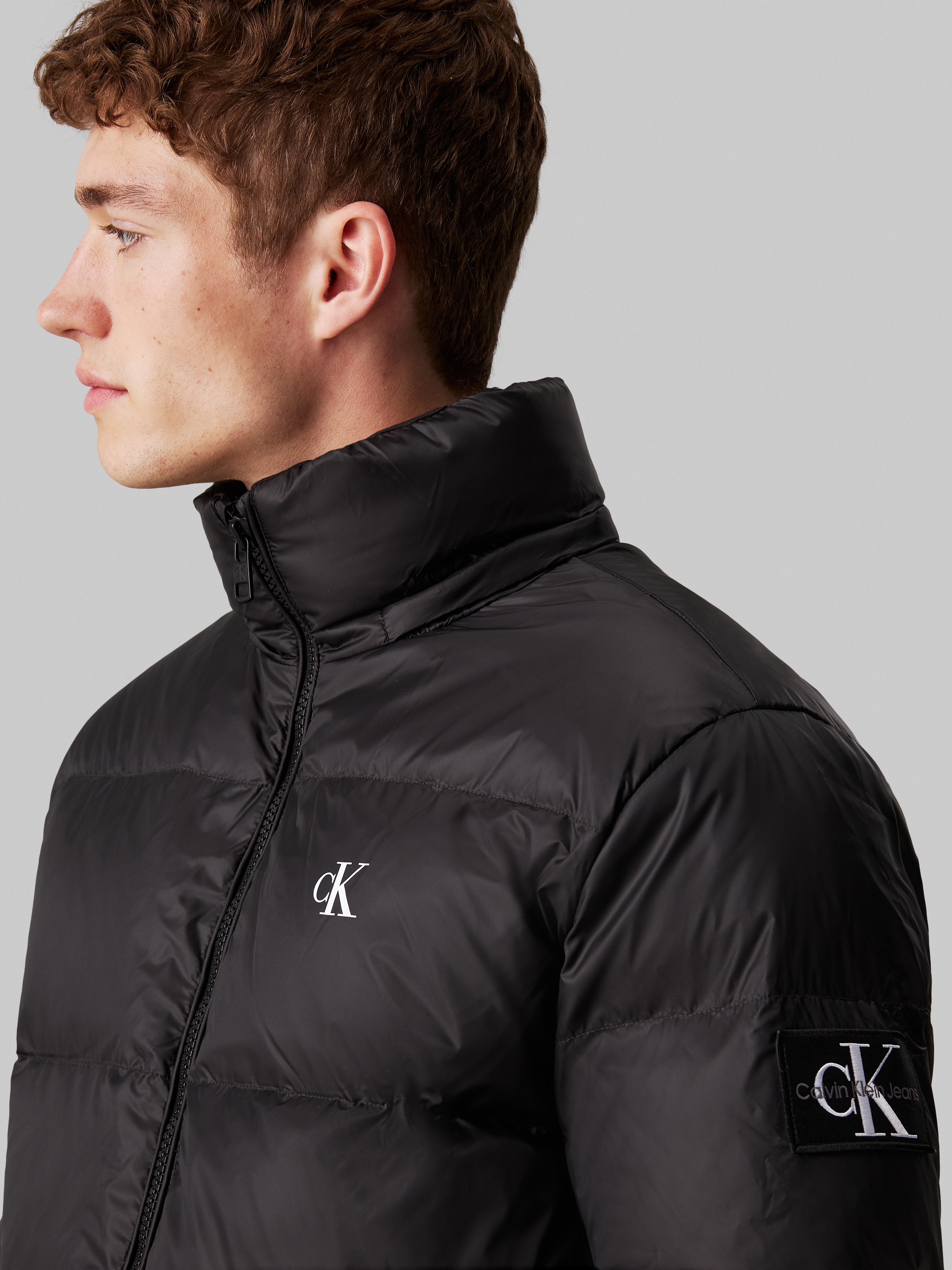 Calvin Klein Jeans Outdoorjacke »ESSENTIALS DOWN JACKET«, mit Kapuze, mit Logoprägung