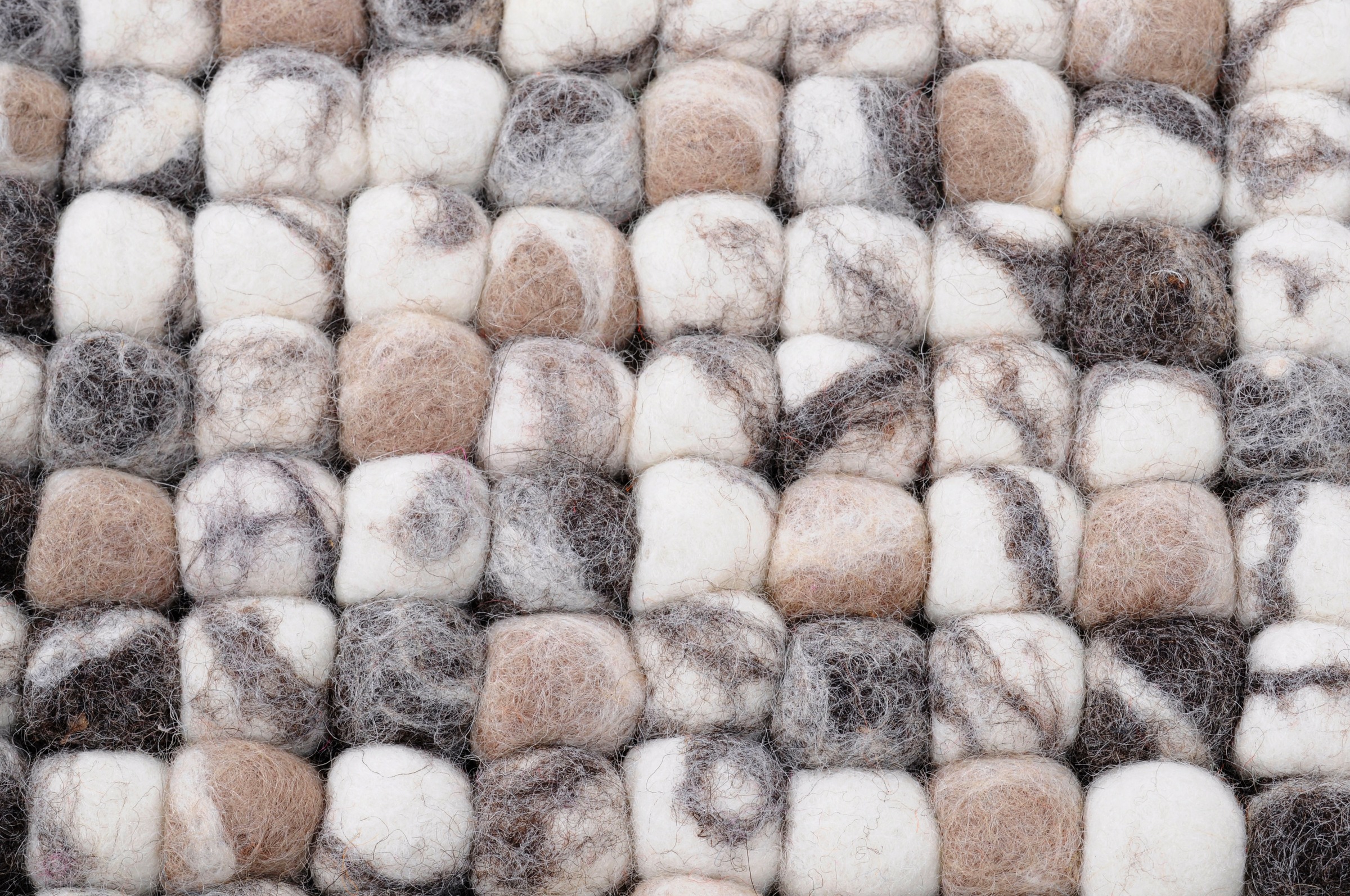 THEKO Wollteppich »Felty 2.2«, rechteckig, 22 mm Höhe, Filzkugel-Teppich, reine Wolle, handgefertigt
